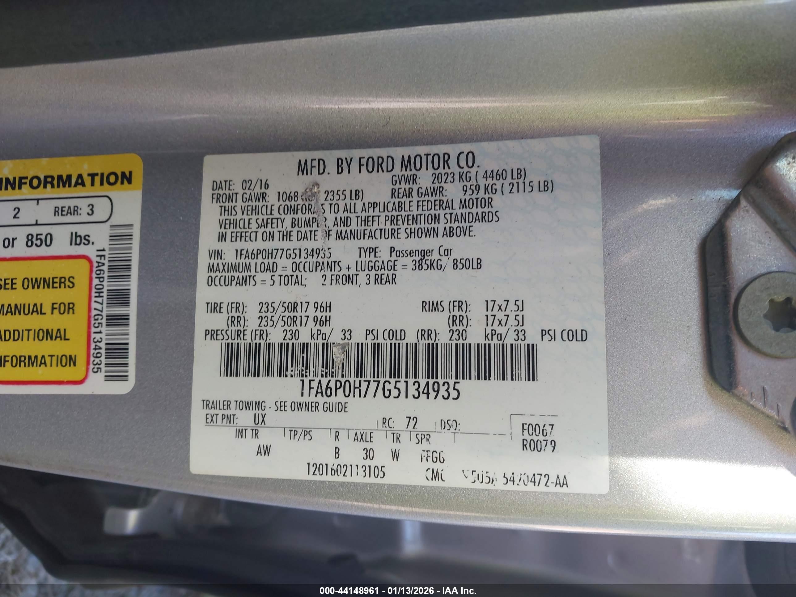 FORD FUSION image 9