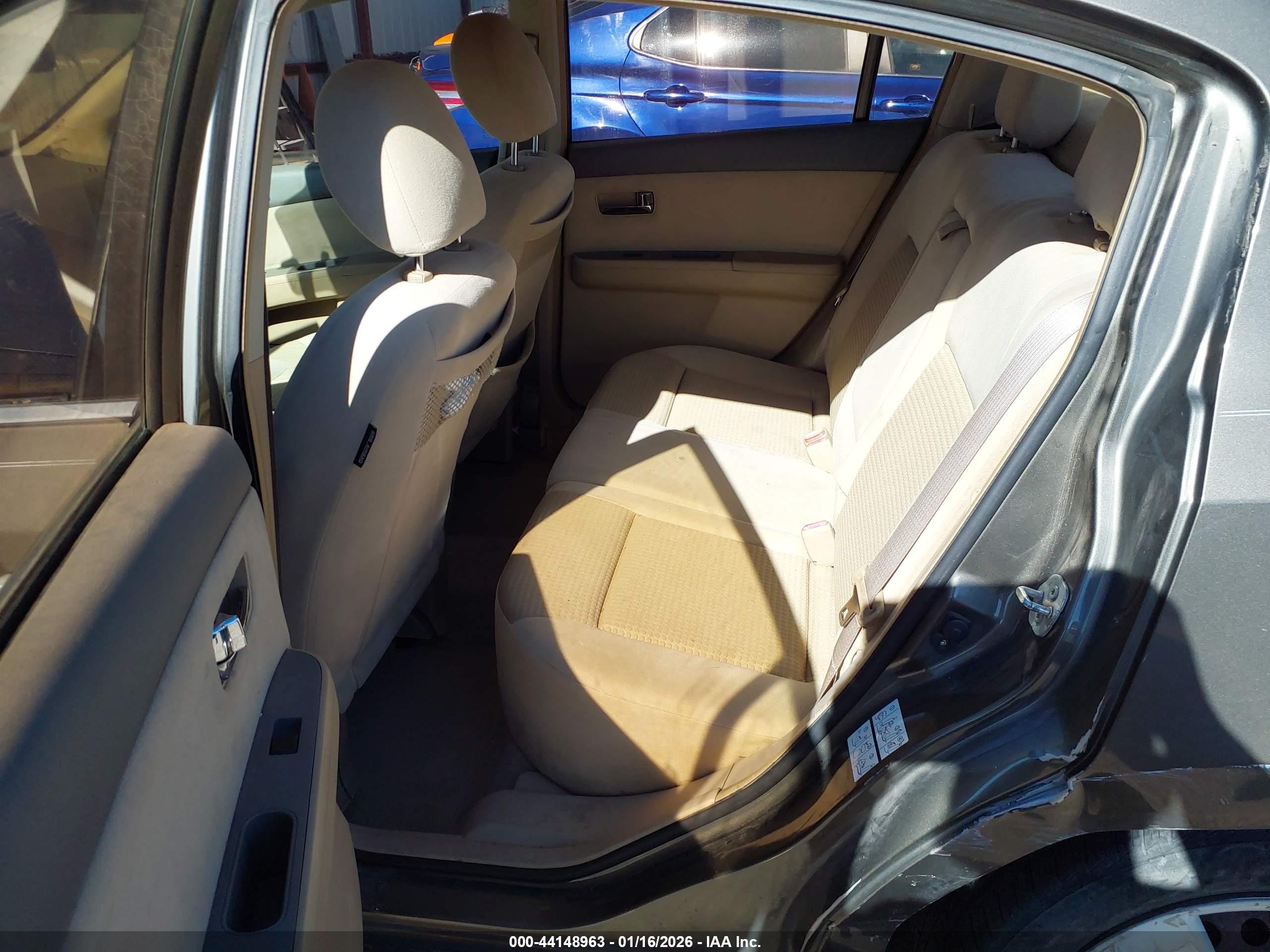 NISSAN SENTRA image 8