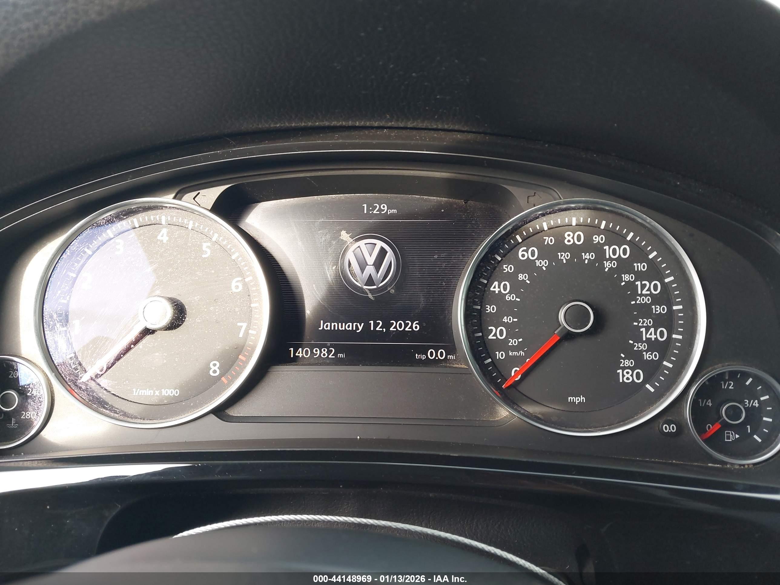VOLKSWAGEN TOUAREG image 7