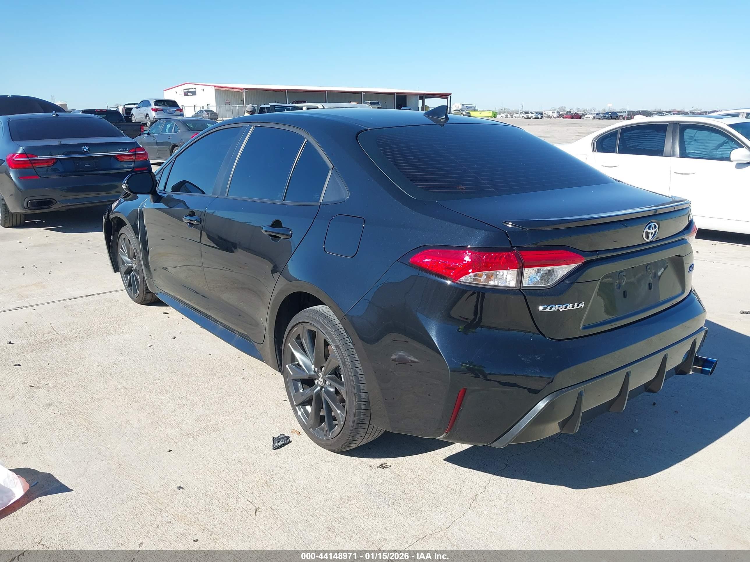 TOYOTA COROLLA image 3