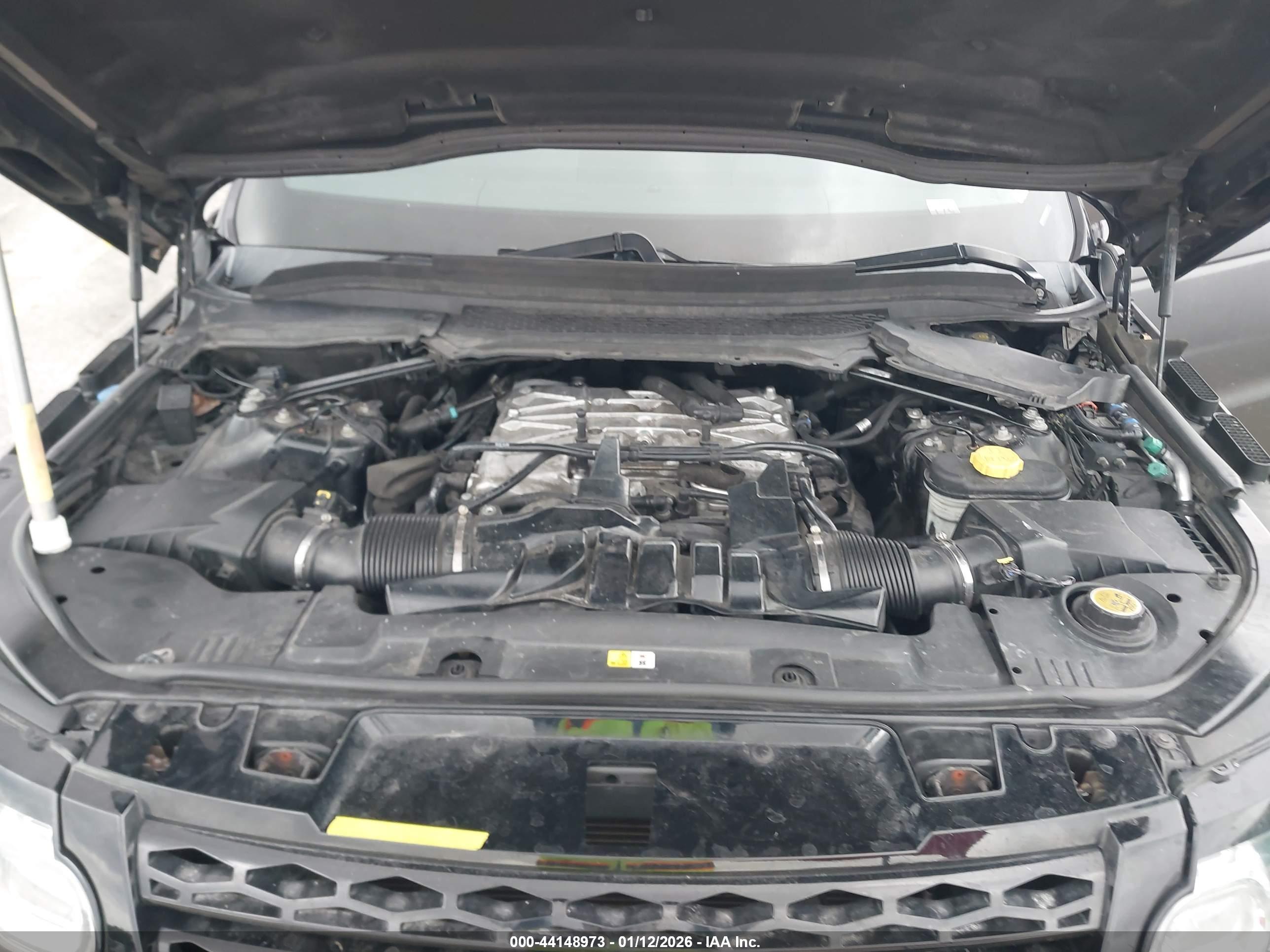 LAND ROVER image 10