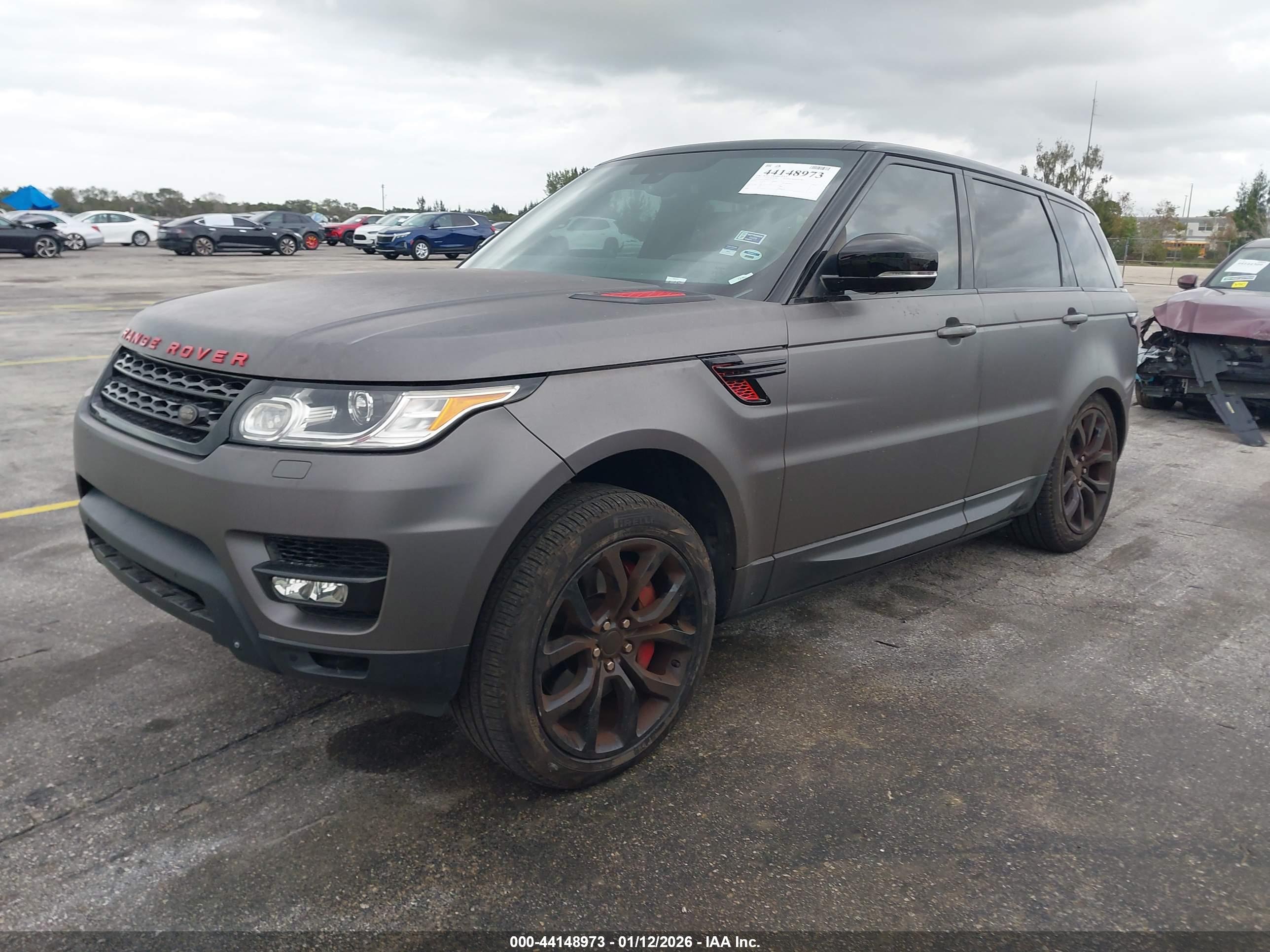 LAND ROVER image 2