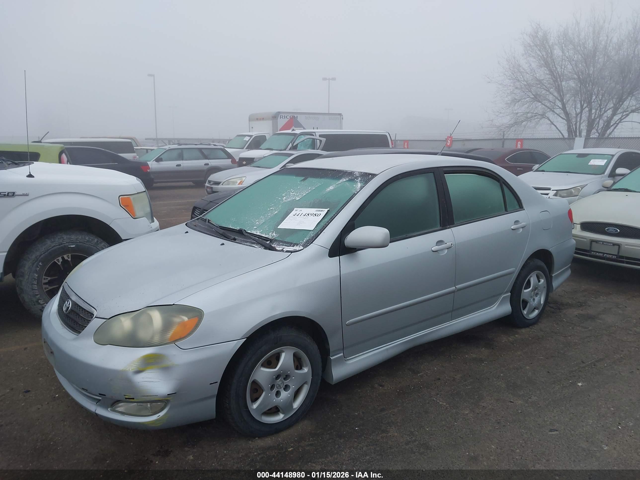 TOYOTA COROLLA image 2