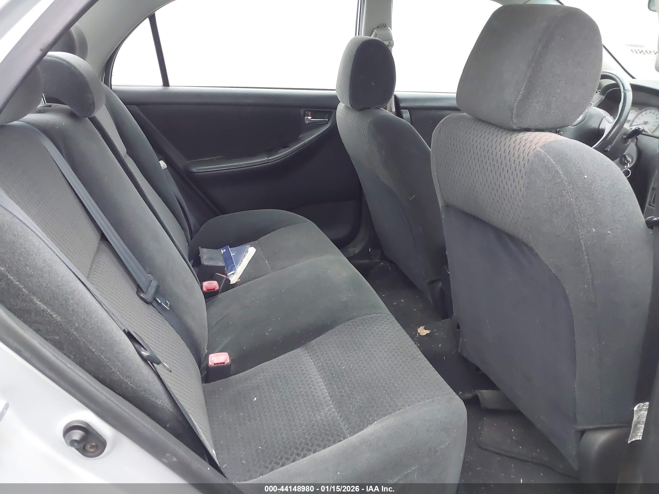 TOYOTA COROLLA image 8