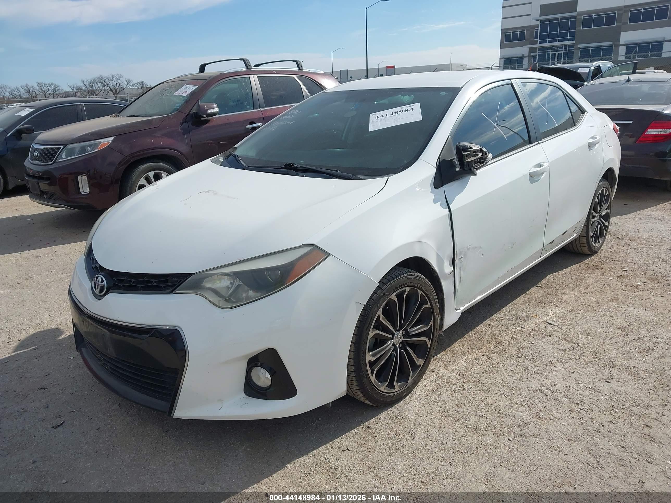 TOYOTA COROLLA image 2