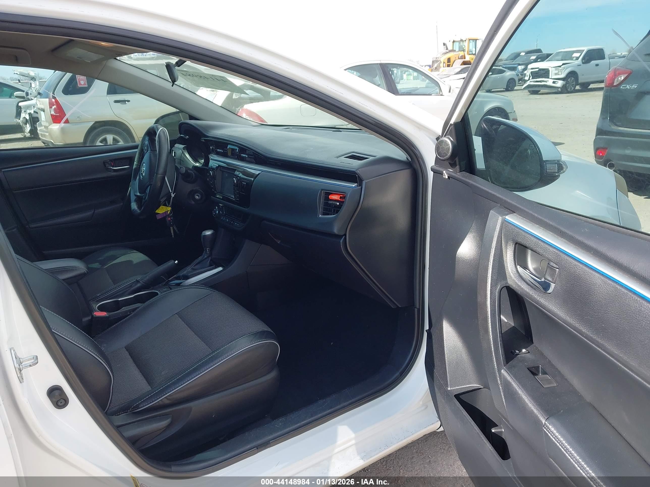 TOYOTA COROLLA image 5