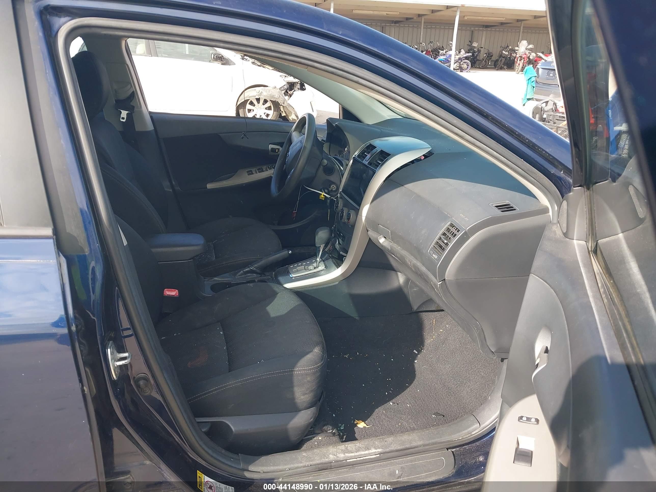 TOYOTA COROLLA image 5
