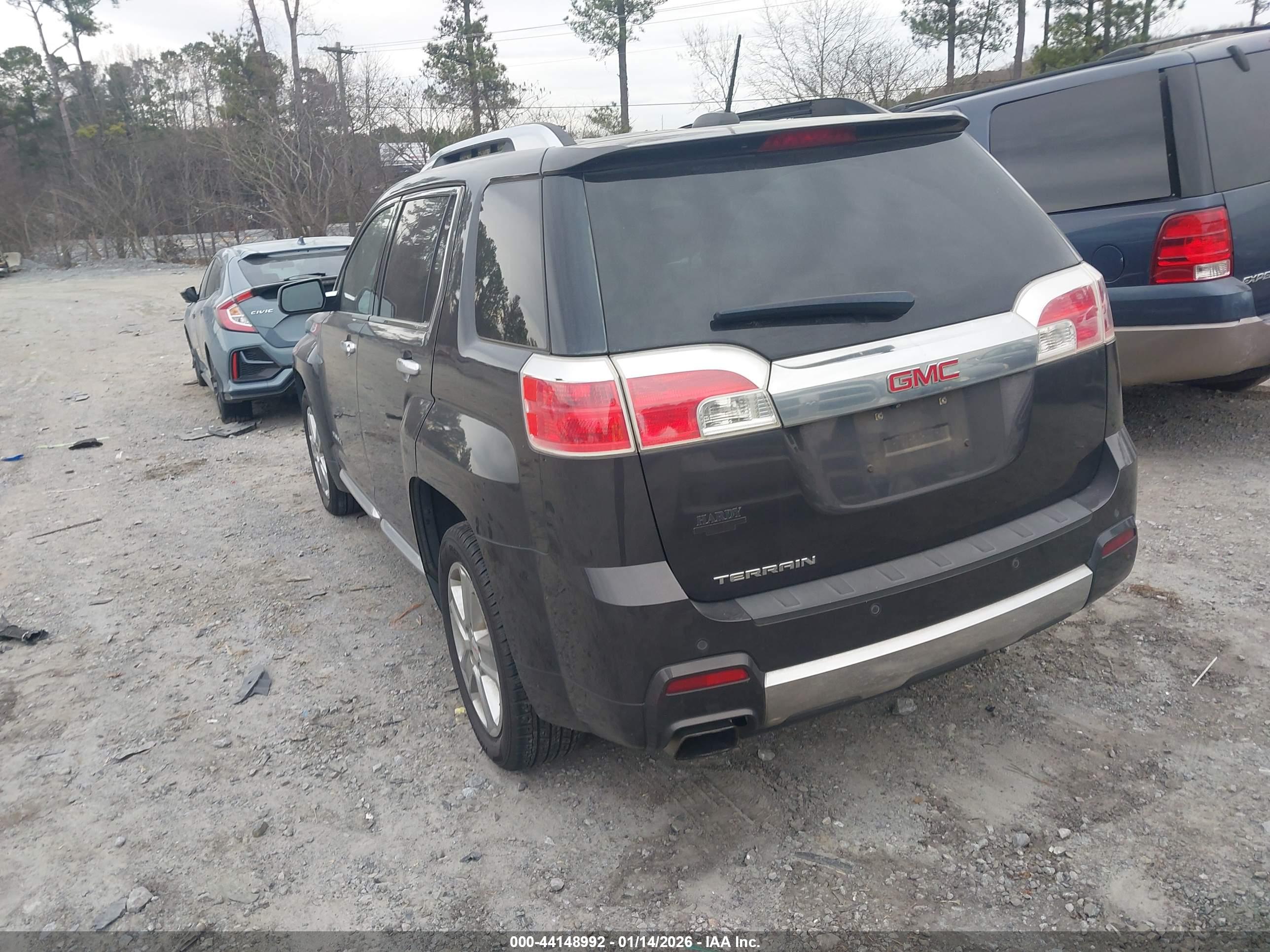 GMC TERRAIN image 3