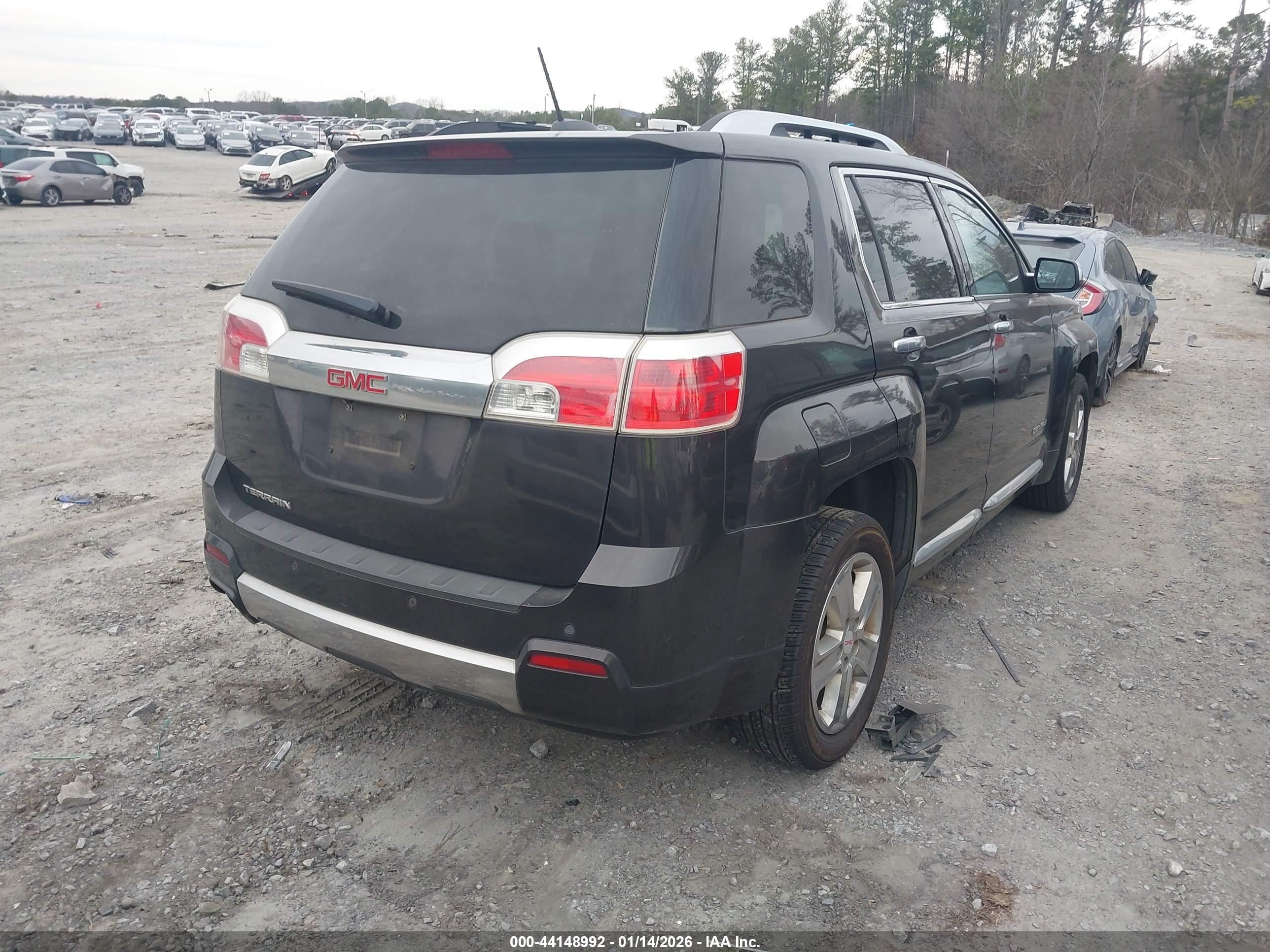 GMC TERRAIN image 4