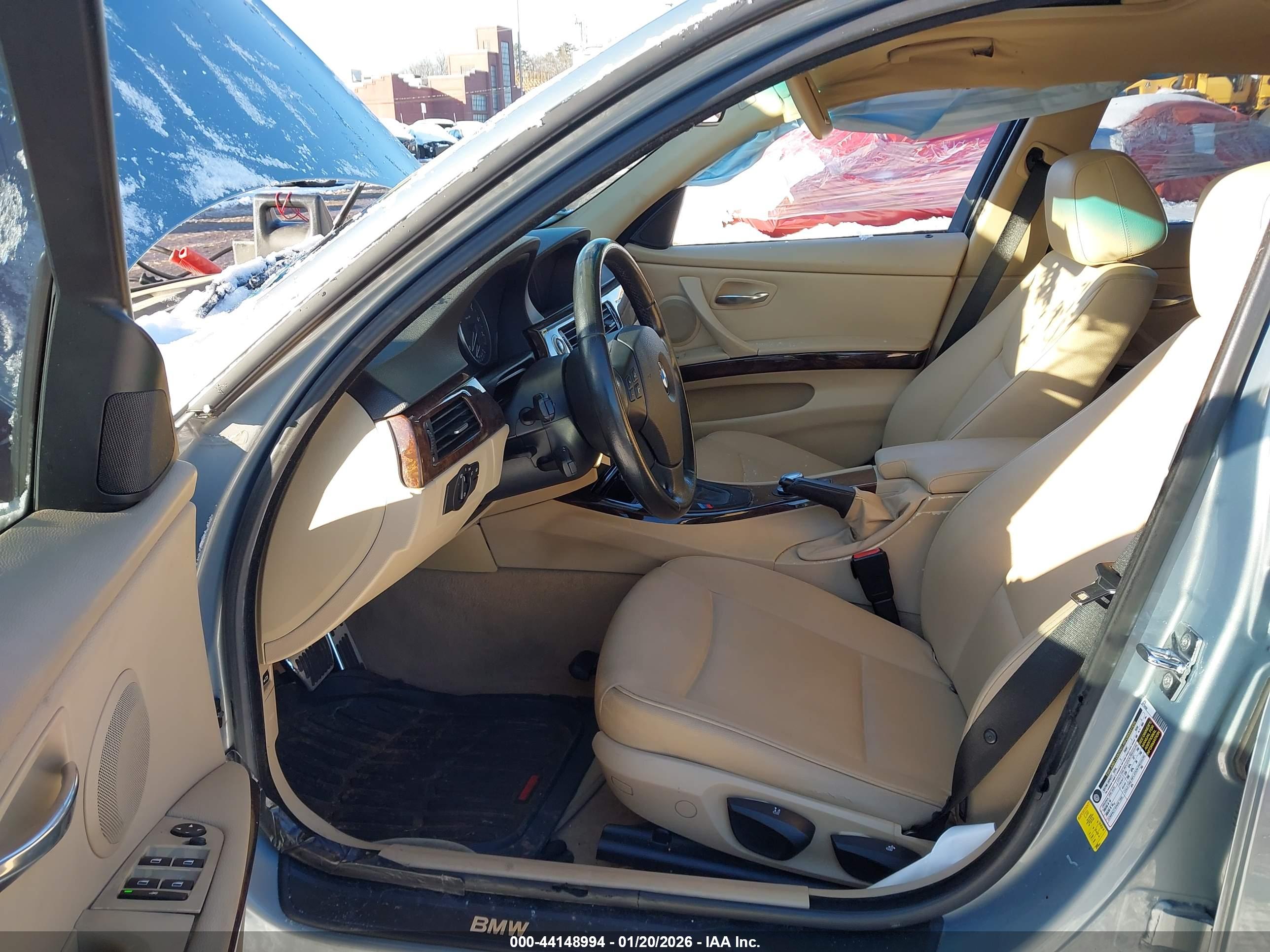 BMW 328I image 5