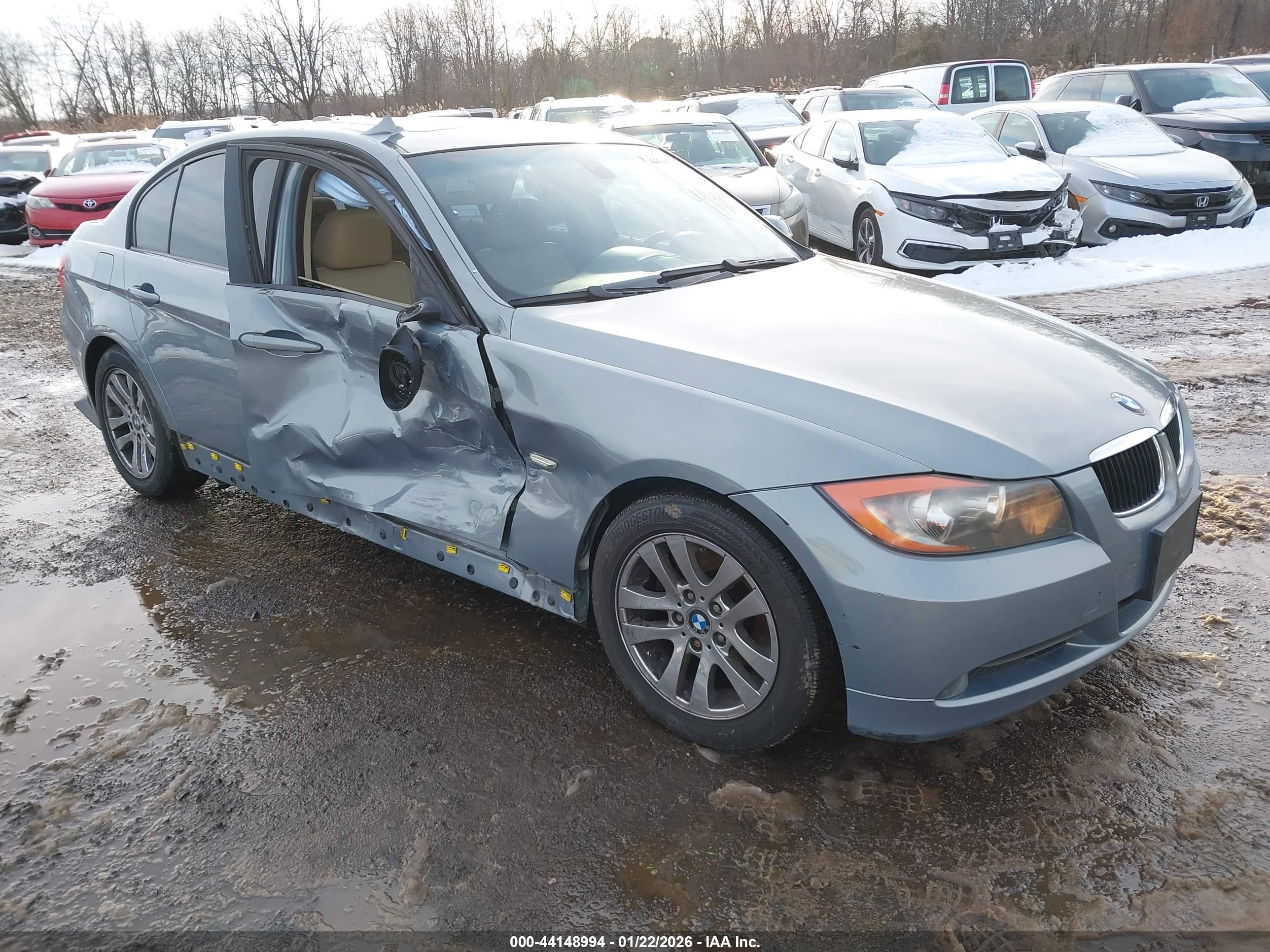 BMW 328I image 6