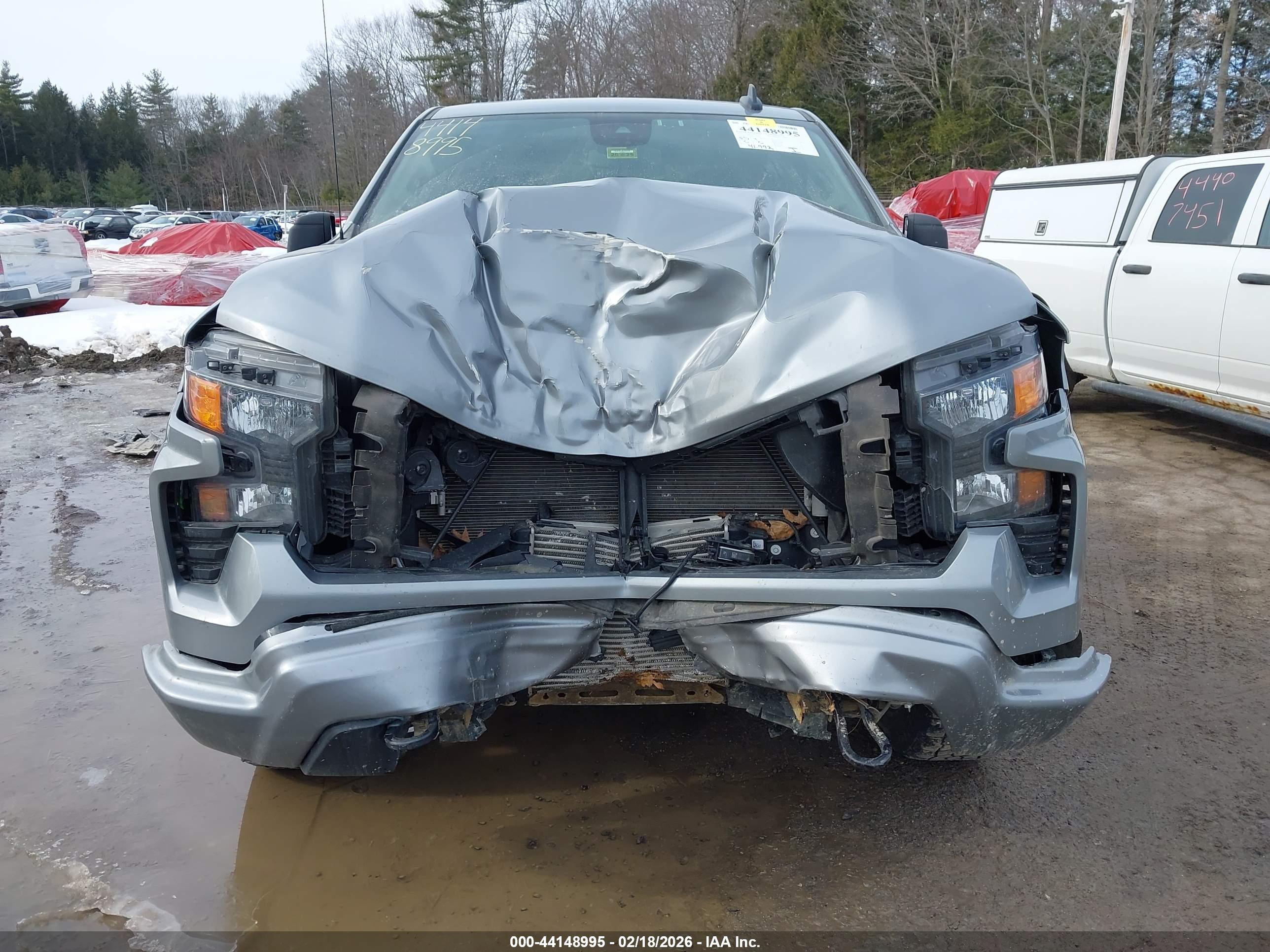CHEVROLET SILVERADO image 6