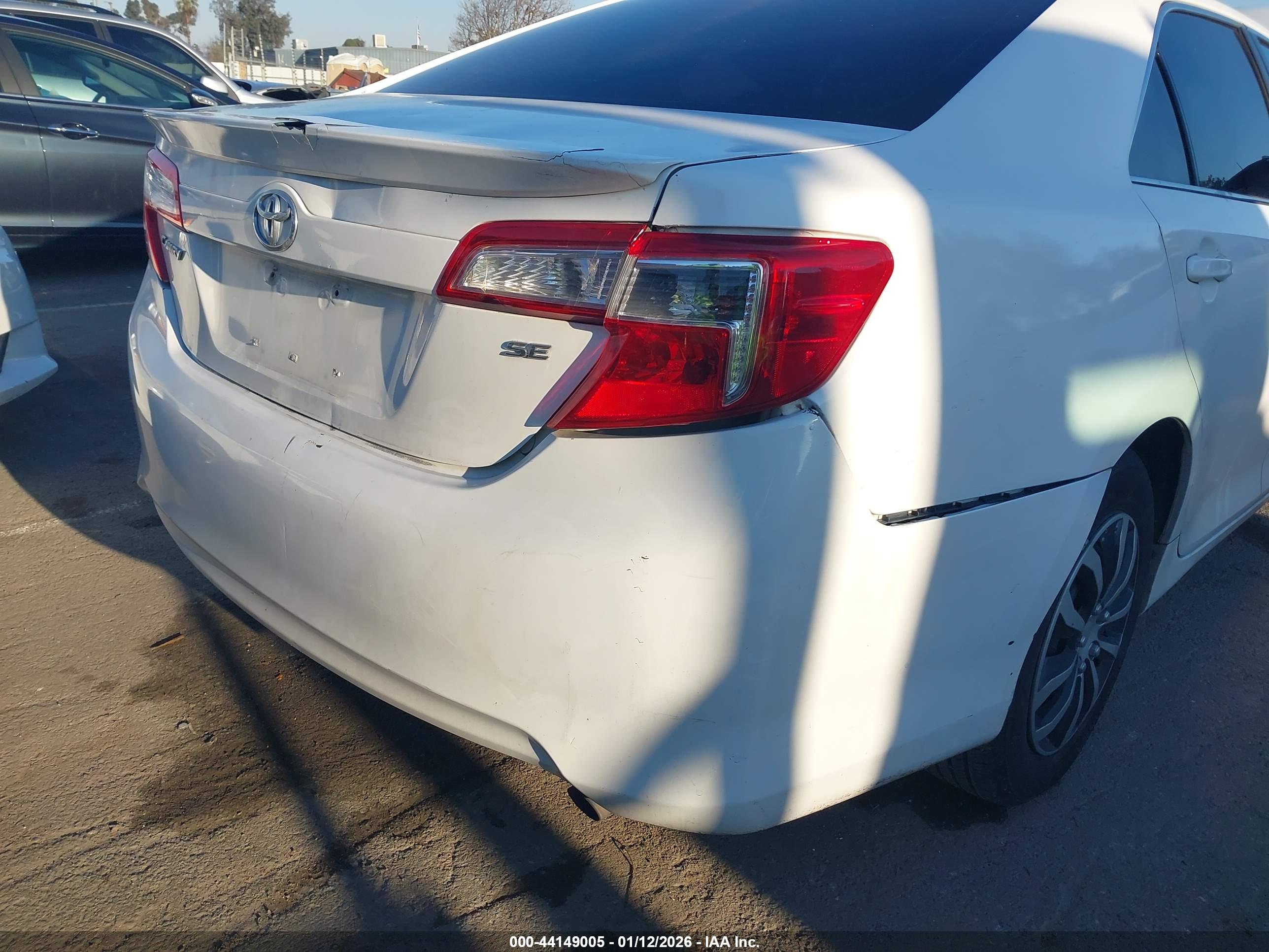 TOYOTA CAMRY image 6