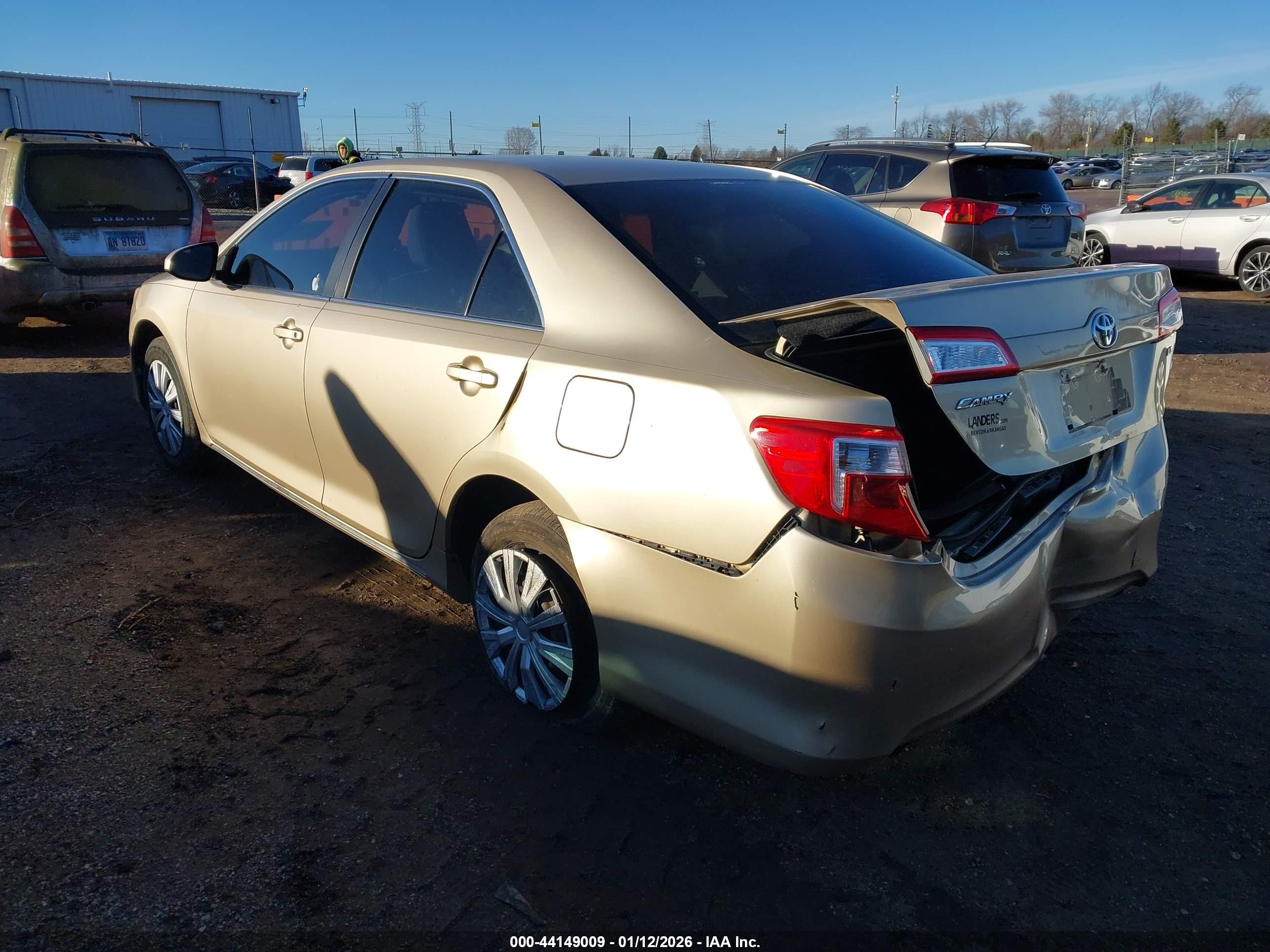 TOYOTA CAMRY image 3