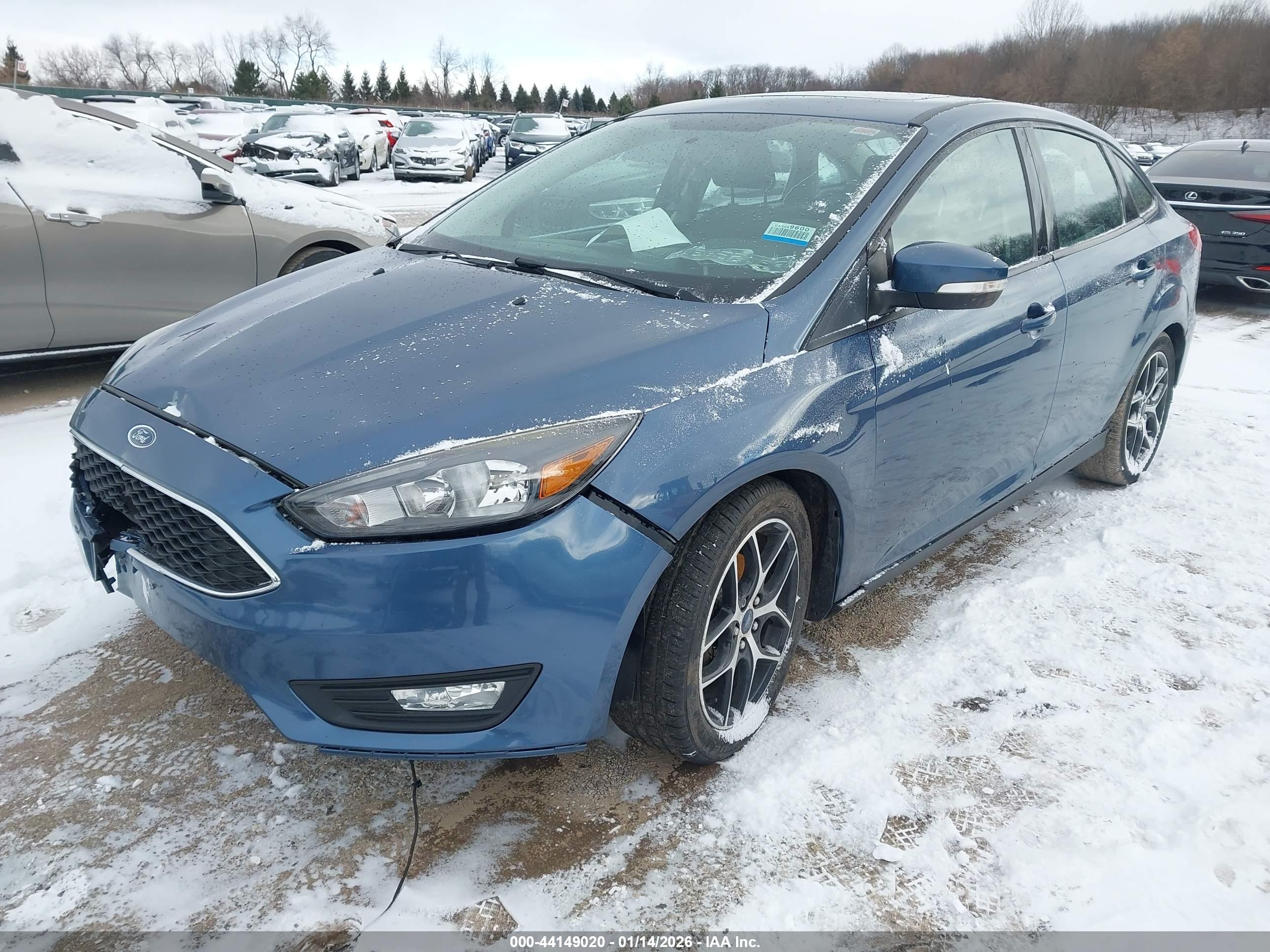 FORD FOCUS image 2