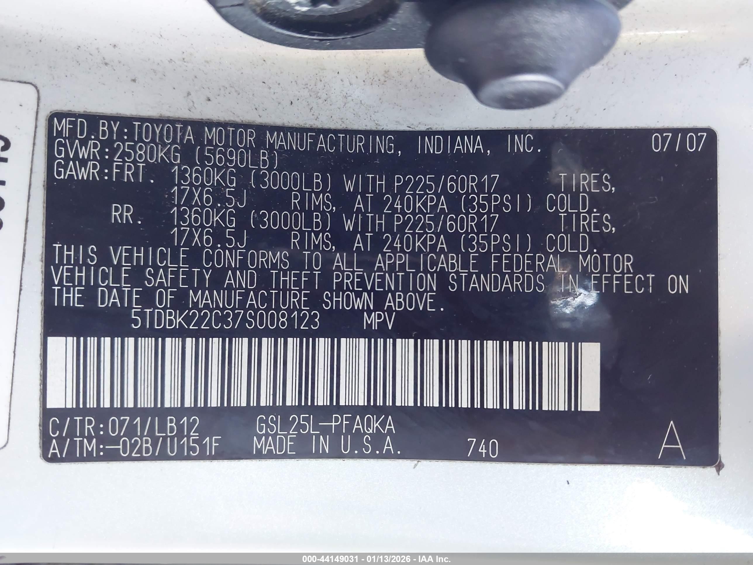 TOYOTA SIENNA image 9