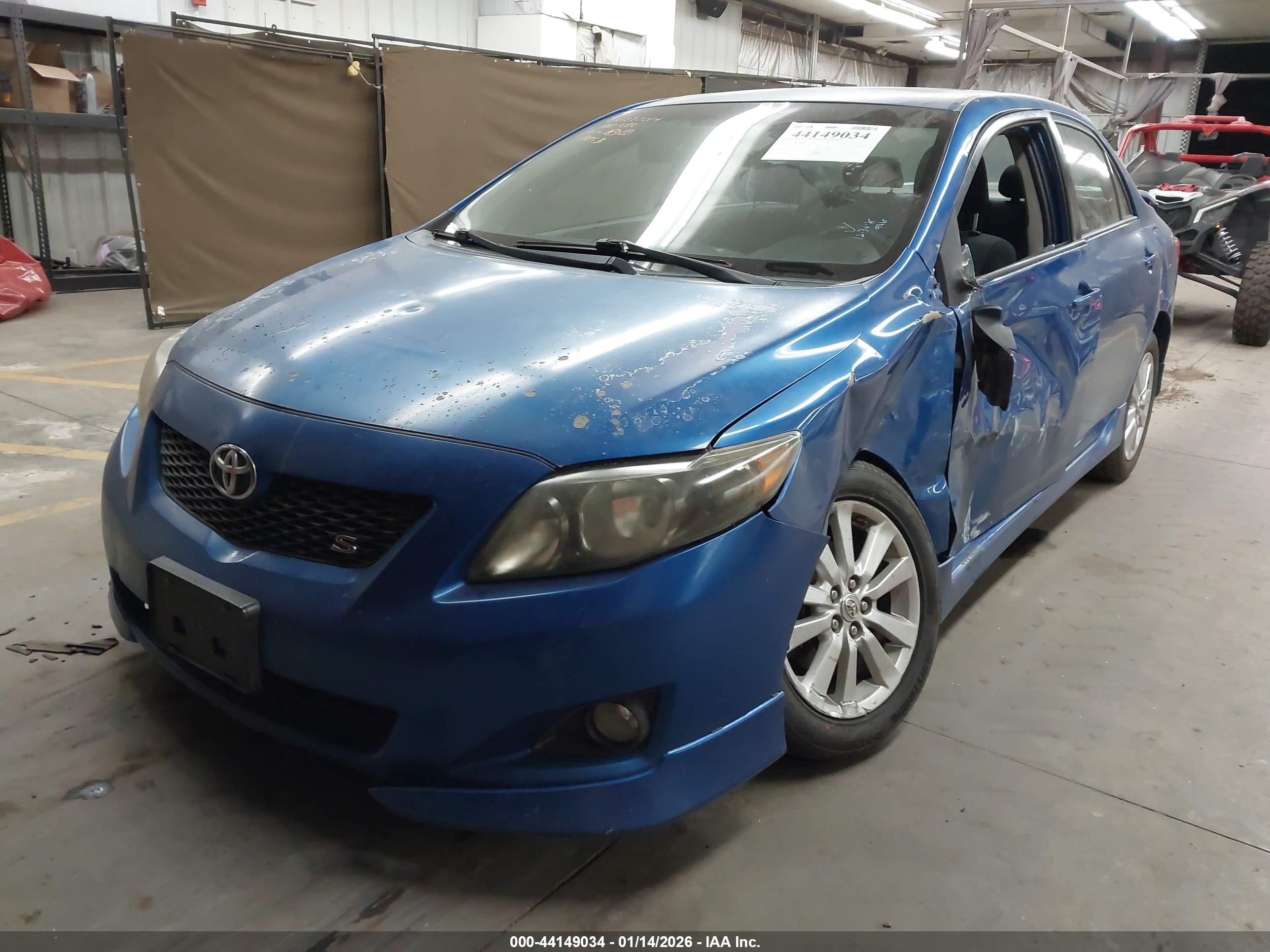 TOYOTA COROLLA image 2
