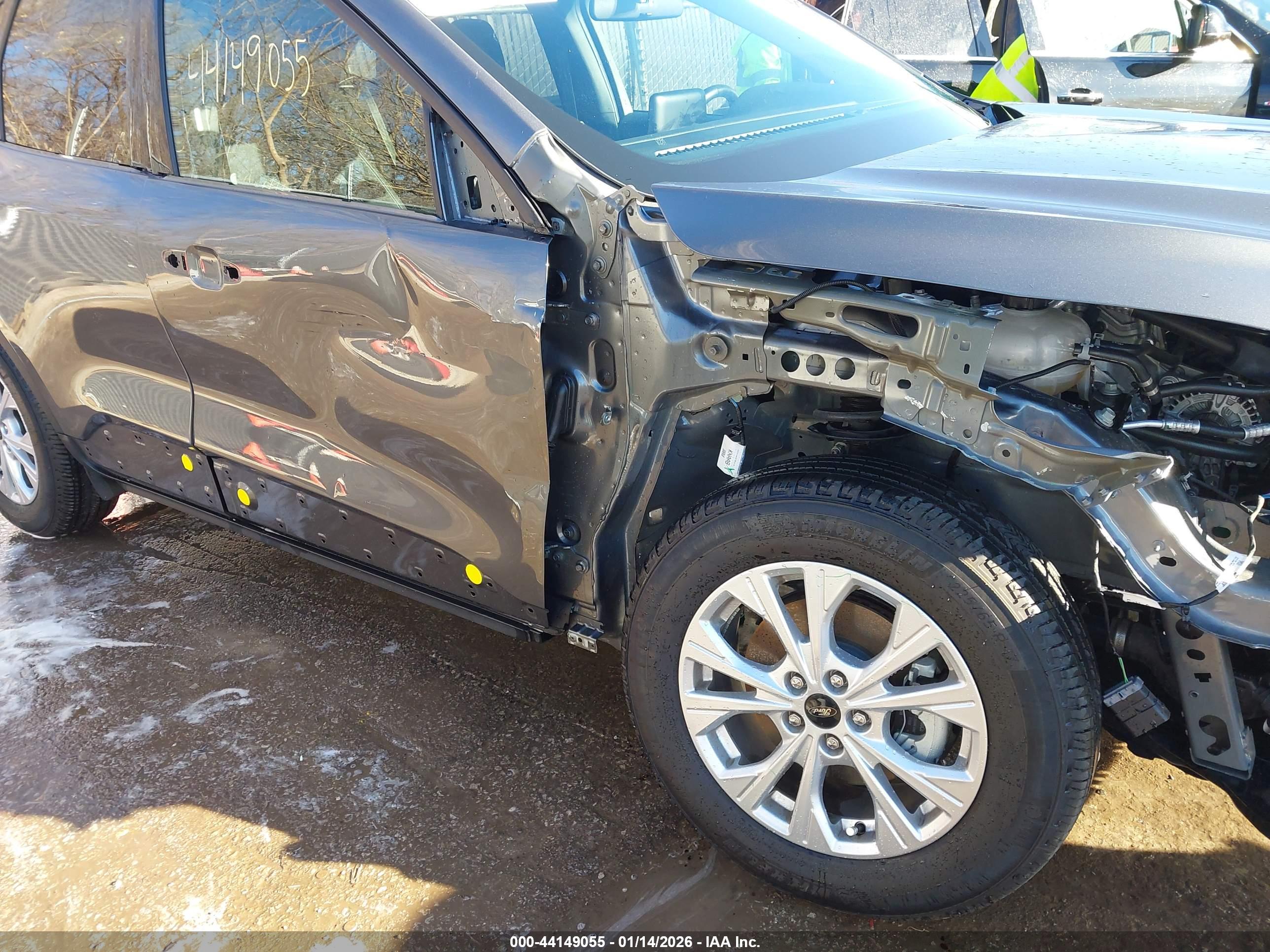 FORD ESCAPE image 6