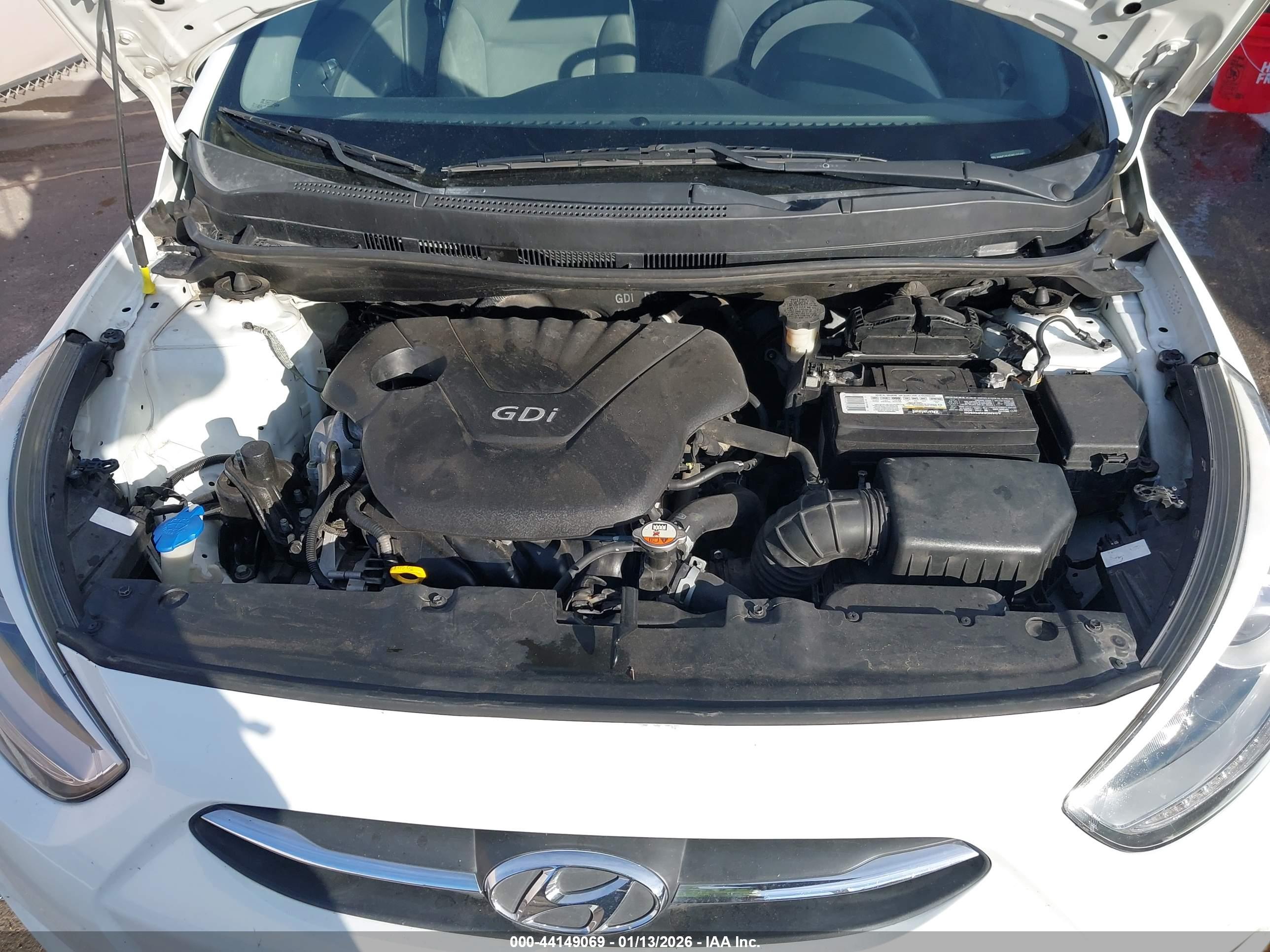 HYUNDAI ACCENT image 10