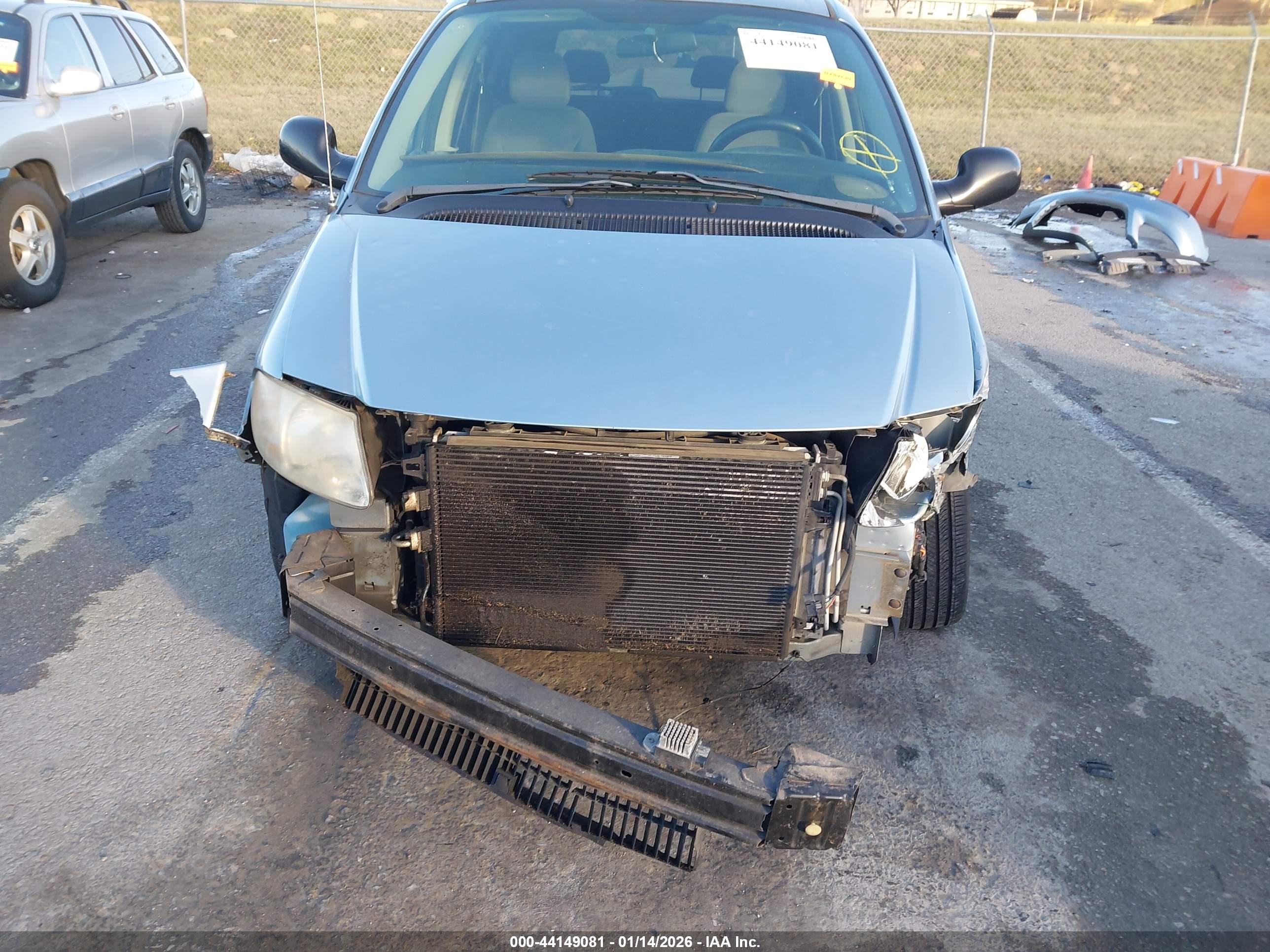 CHRYSLER TOWN image 6
