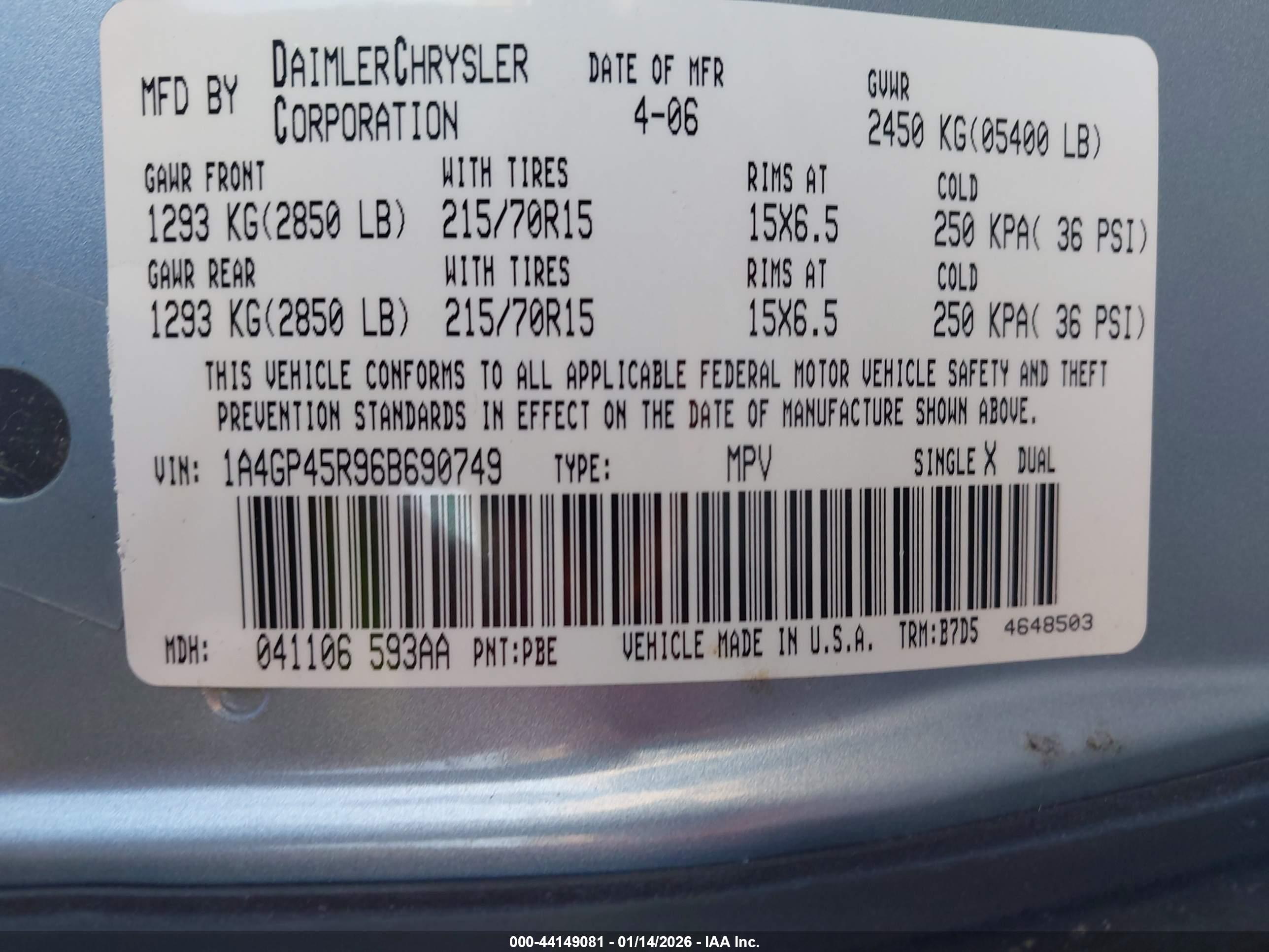CHRYSLER TOWN image 9