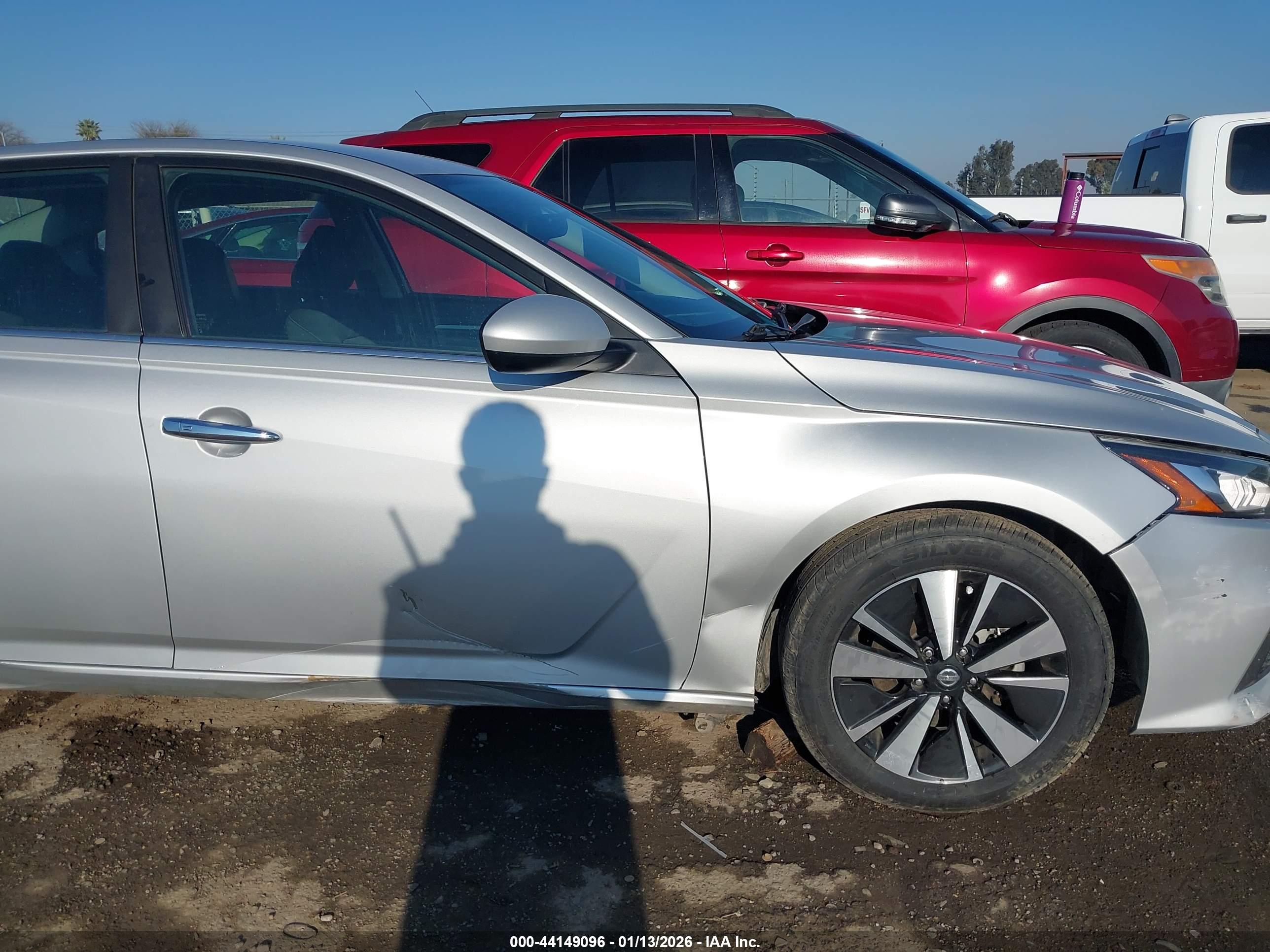 NISSAN ALTIMA image 6