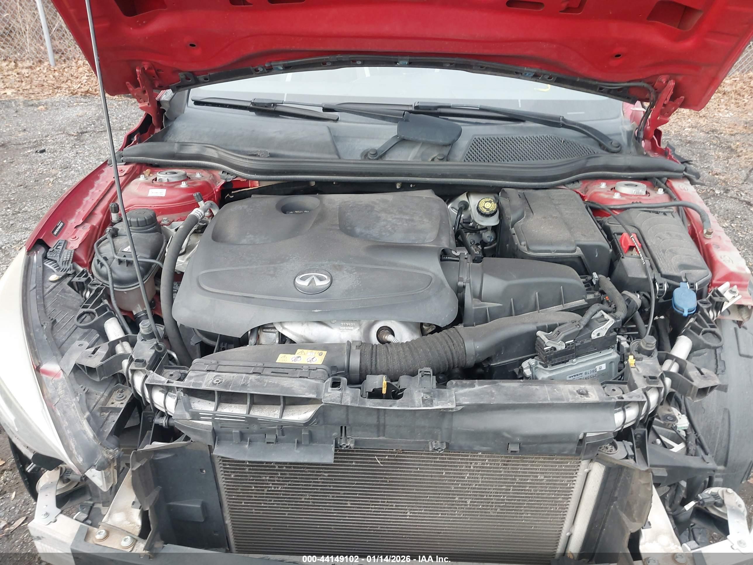 INFINITI QX30 image 10