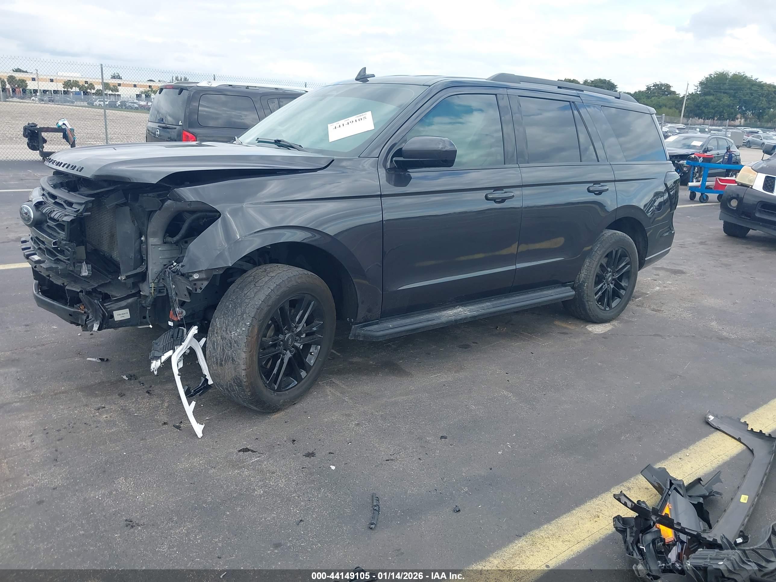 FORD EXPEDITION image 2