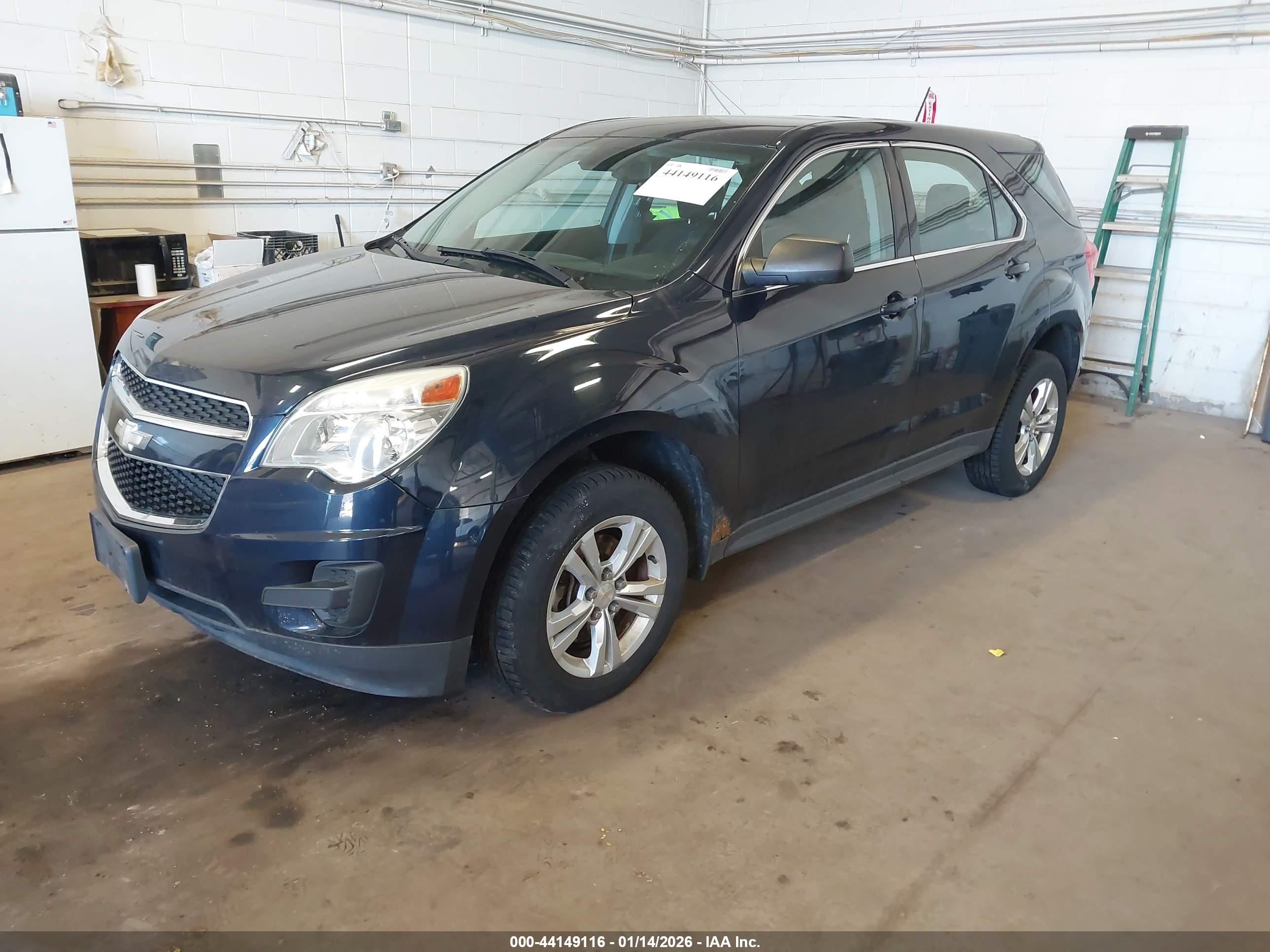 CHEVROLET EQUINOX image 2