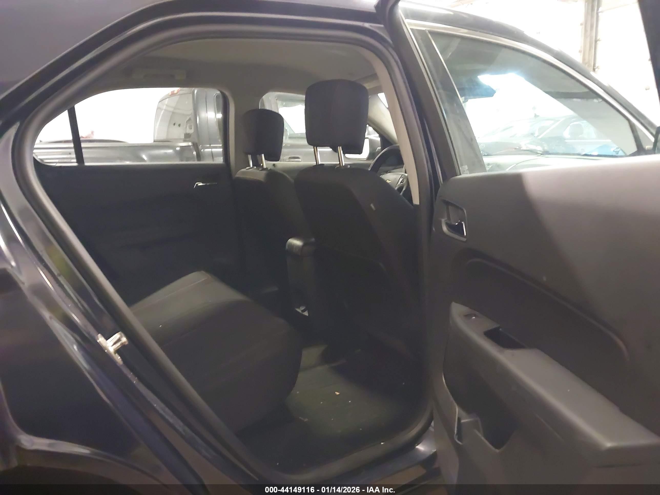 CHEVROLET EQUINOX image 8