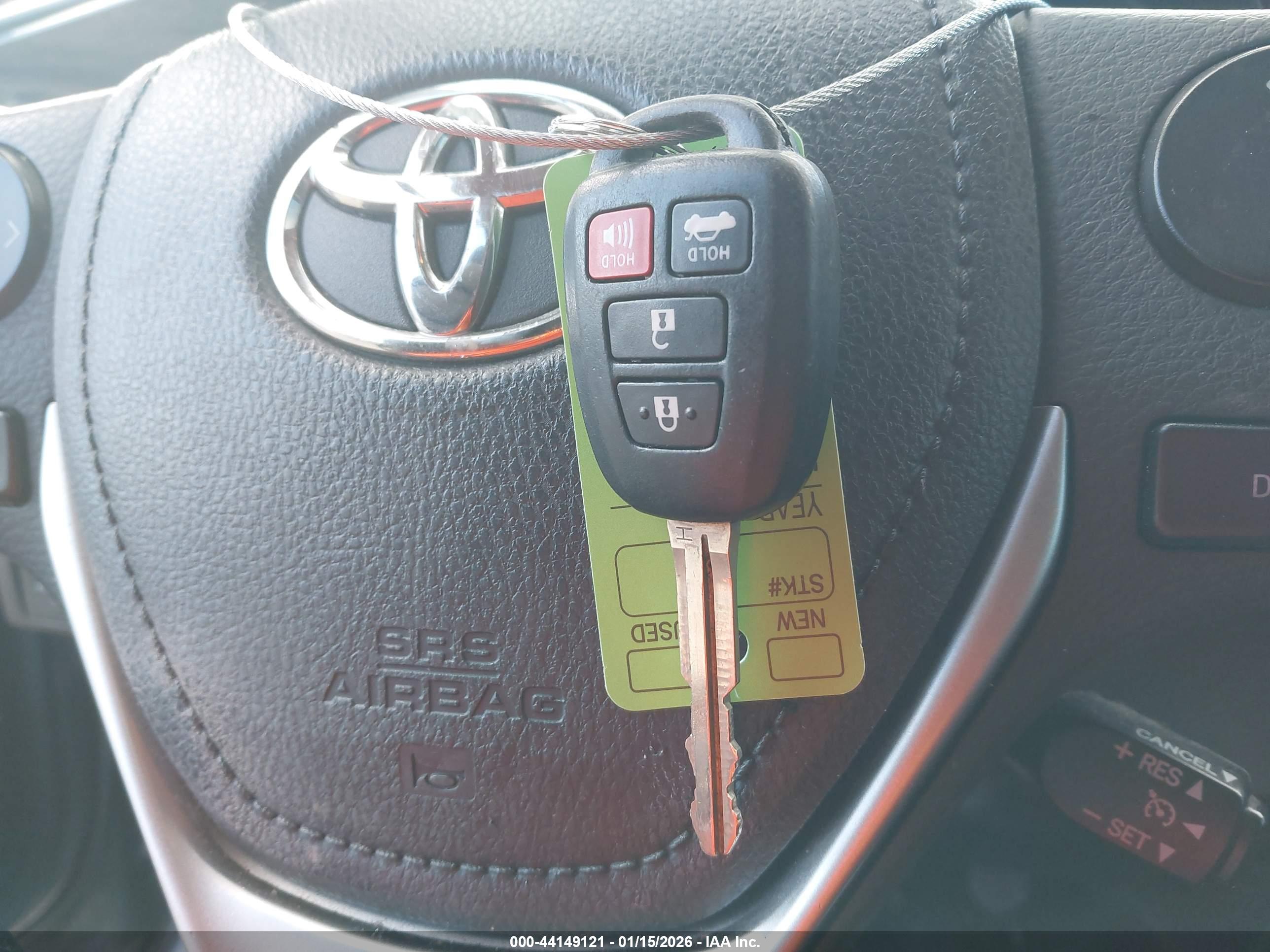 TOYOTA COROLLA image 11