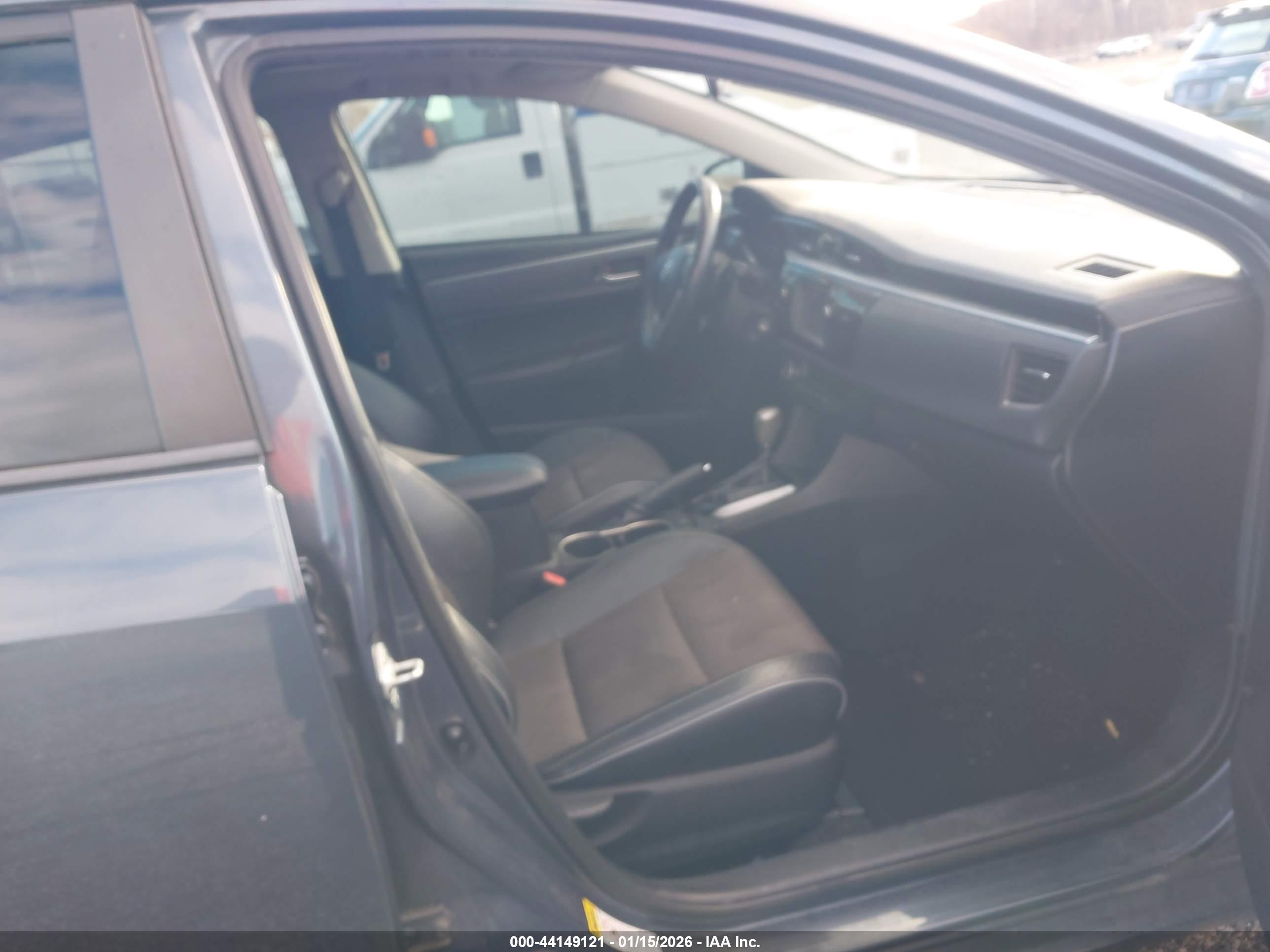 TOYOTA COROLLA image 5