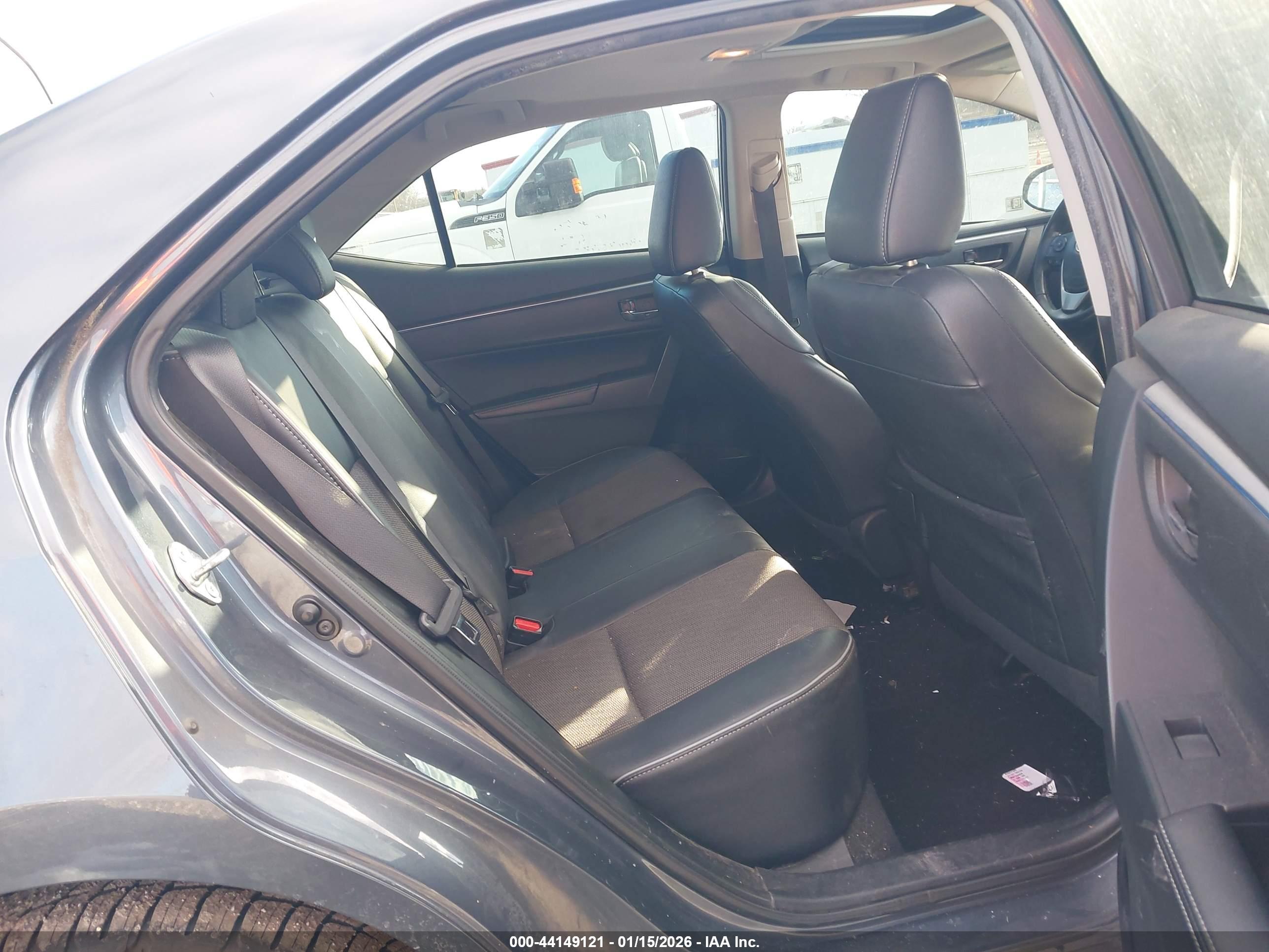 TOYOTA COROLLA image 8