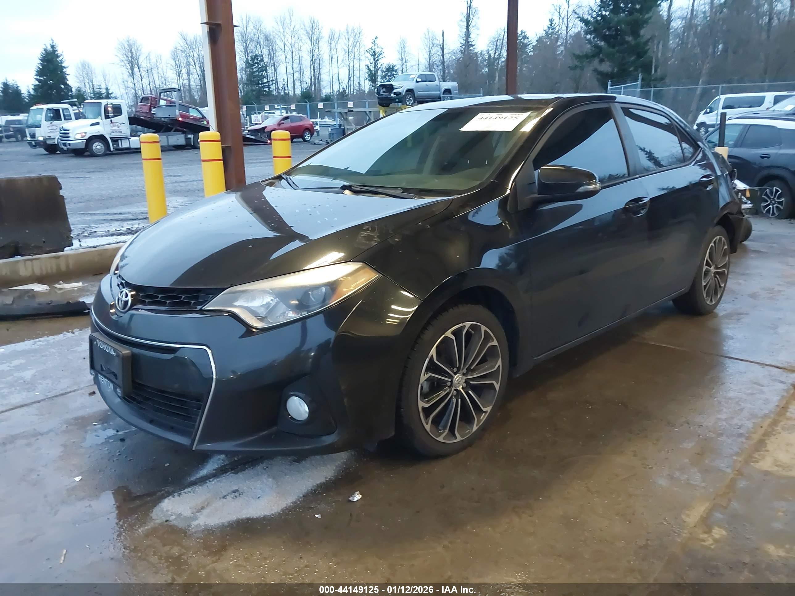 TOYOTA COROLLA image 2