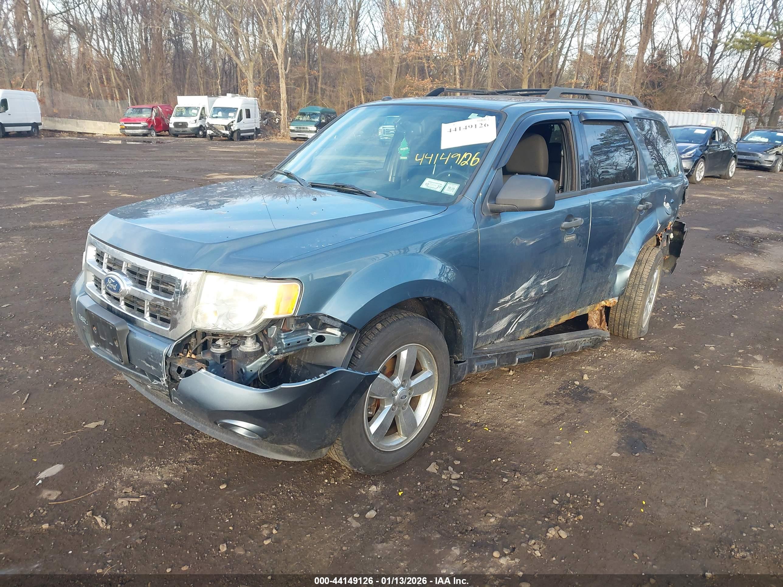 FORD ESCAPE image 2