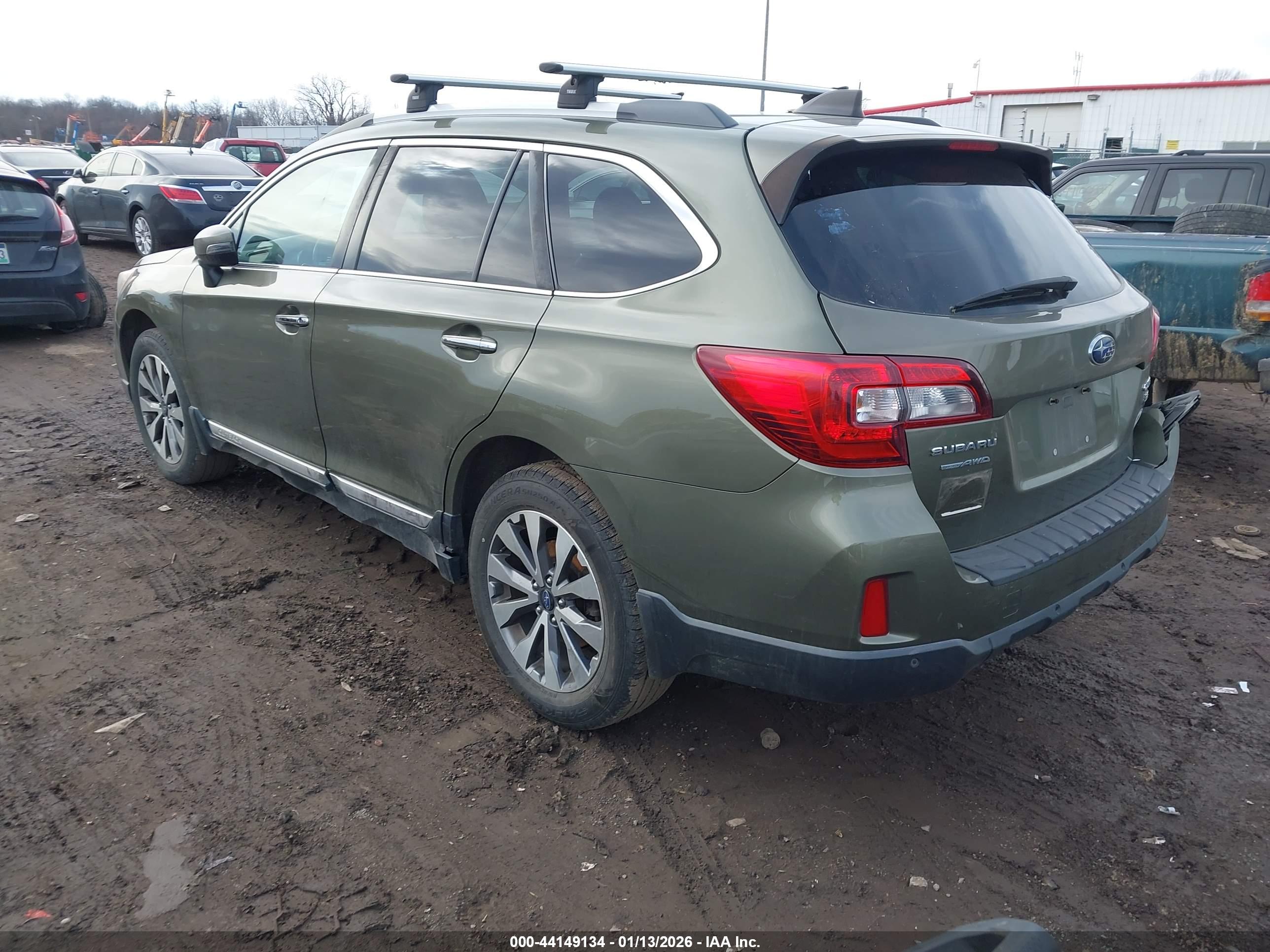 SUBARU OUTBACK image 3