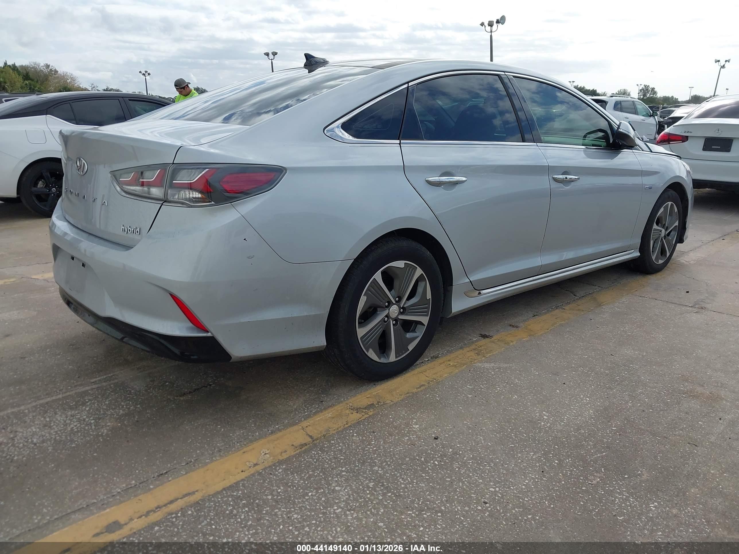 HYUNDAI SONATA image 4