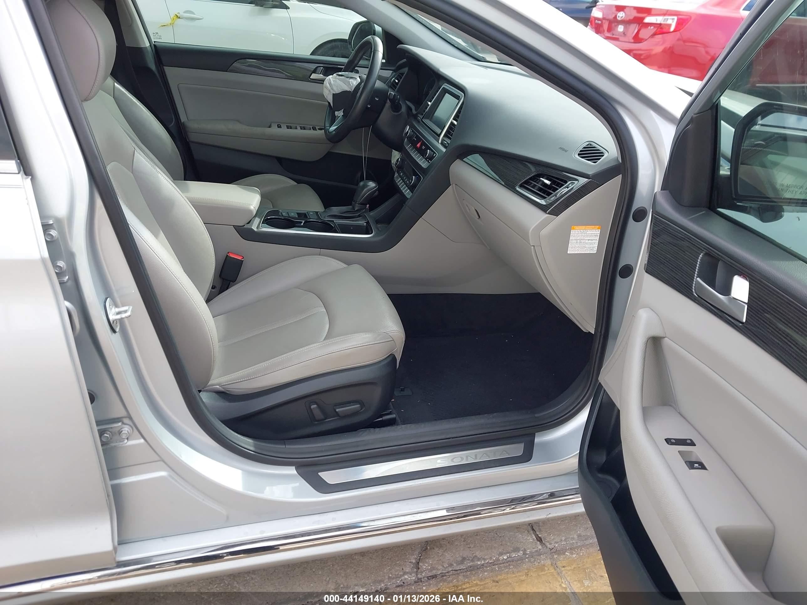 HYUNDAI SONATA image 5