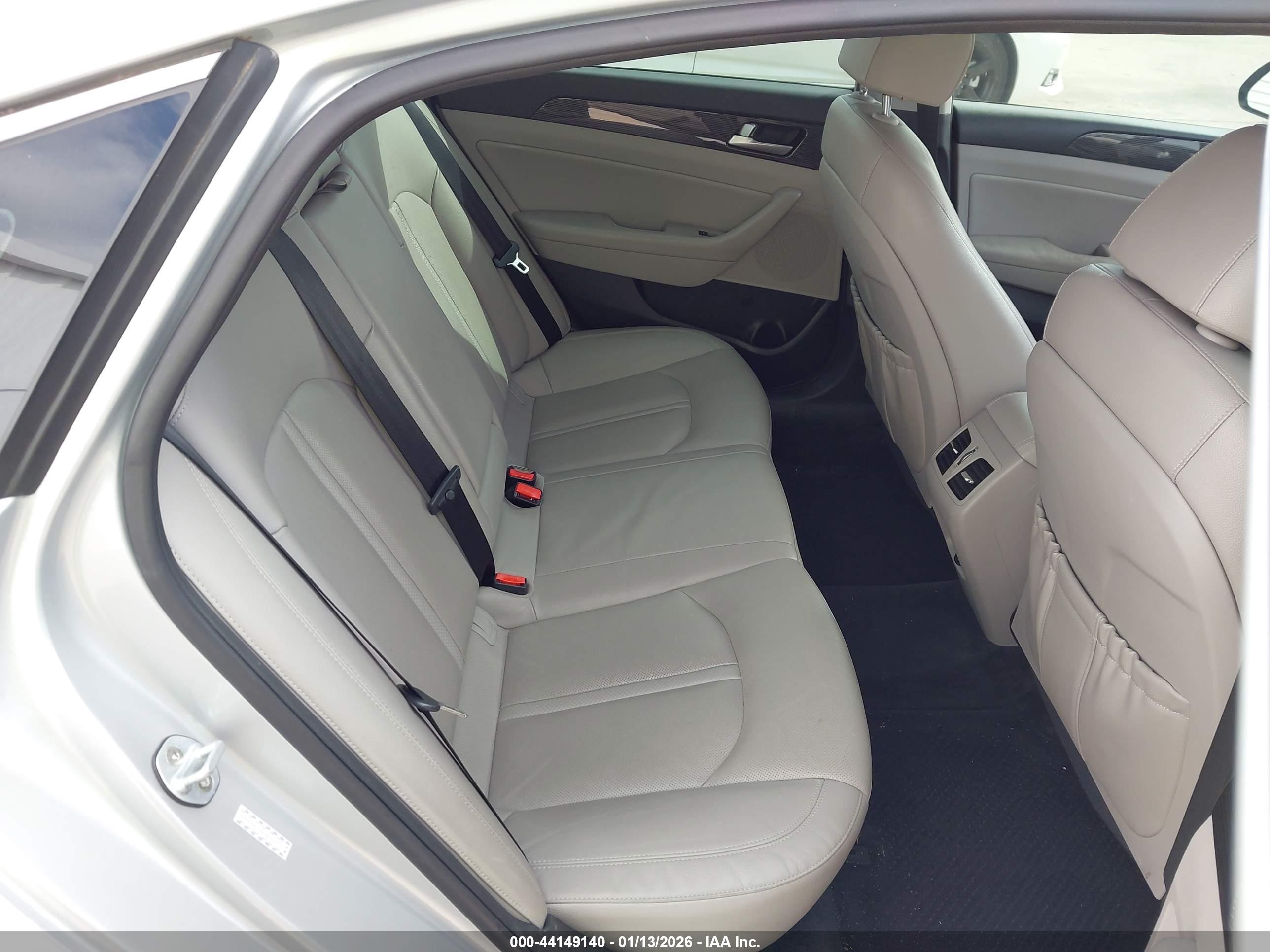 HYUNDAI SONATA image 8