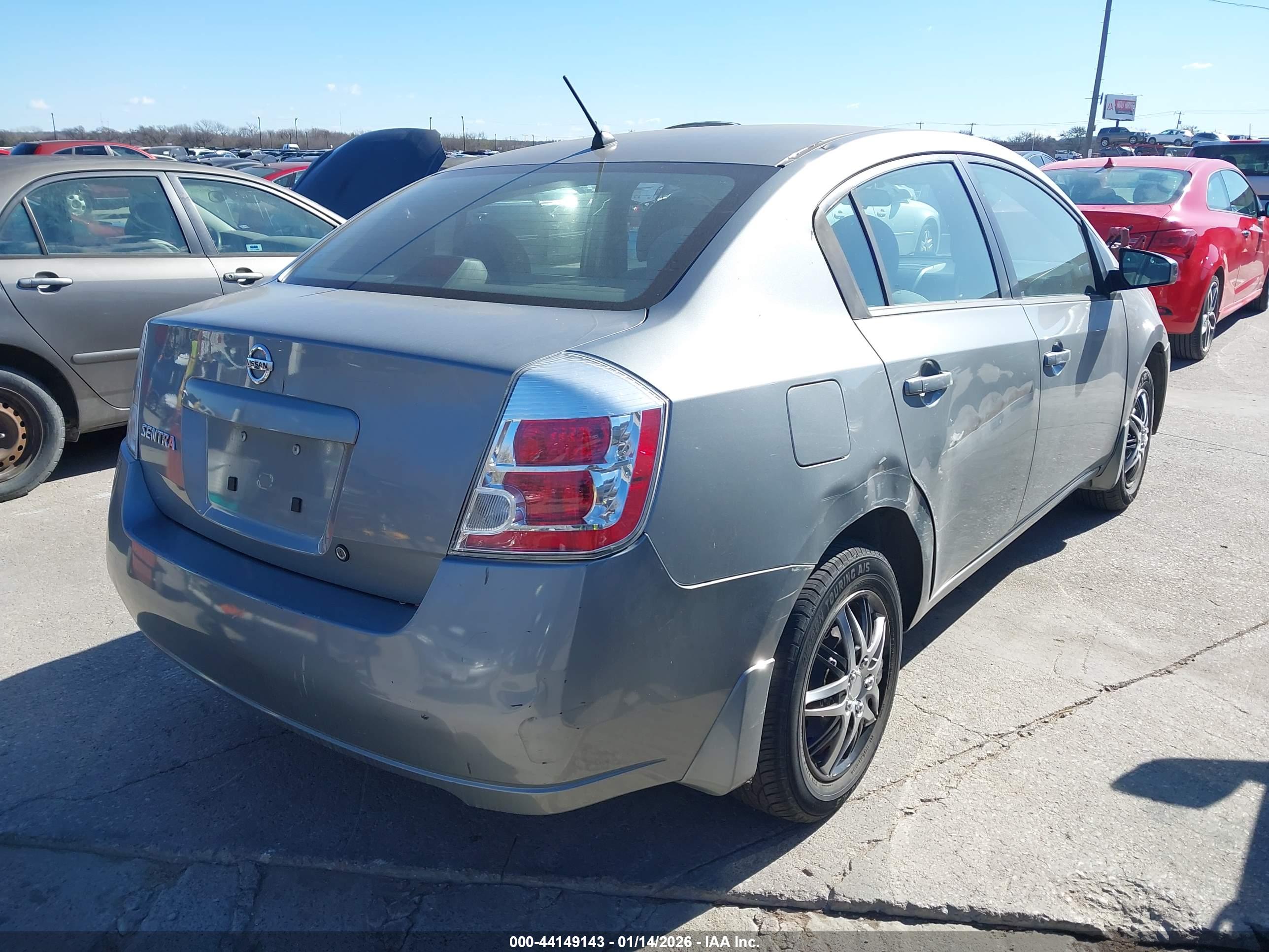 NISSAN SENTRA image 4