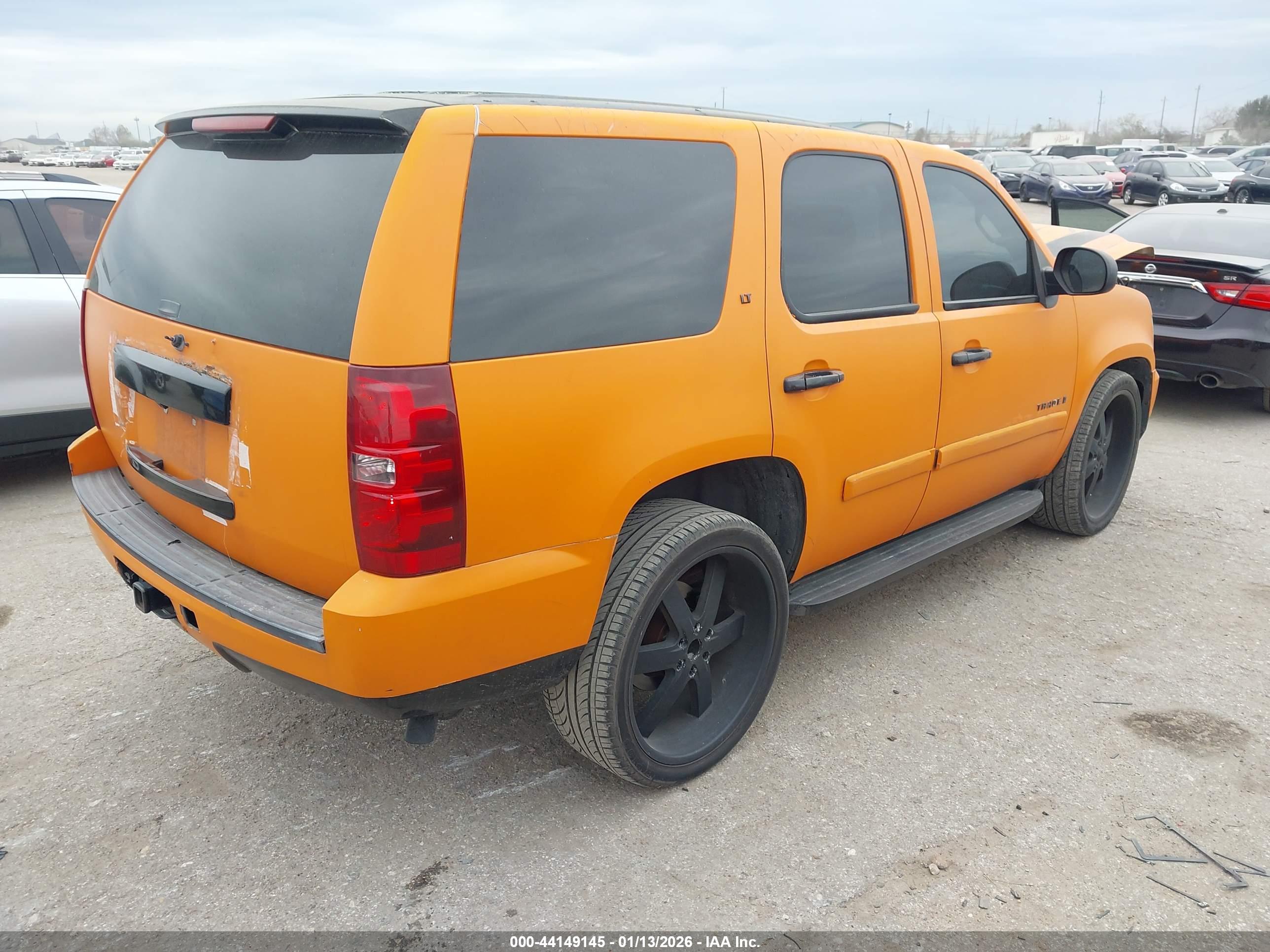 CHEVROLET TAHOE image 4