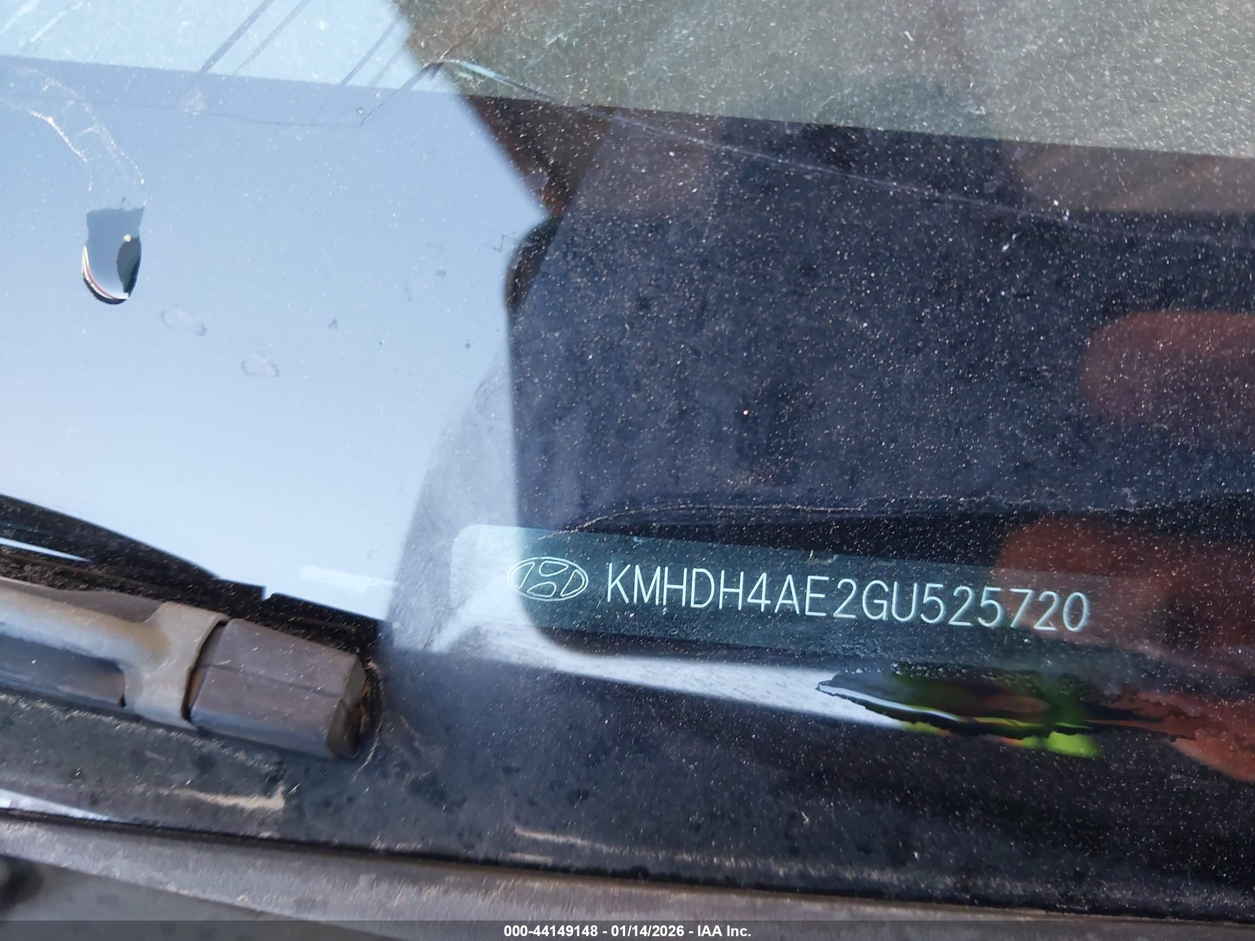 HYUNDAI ELANTRA image 9