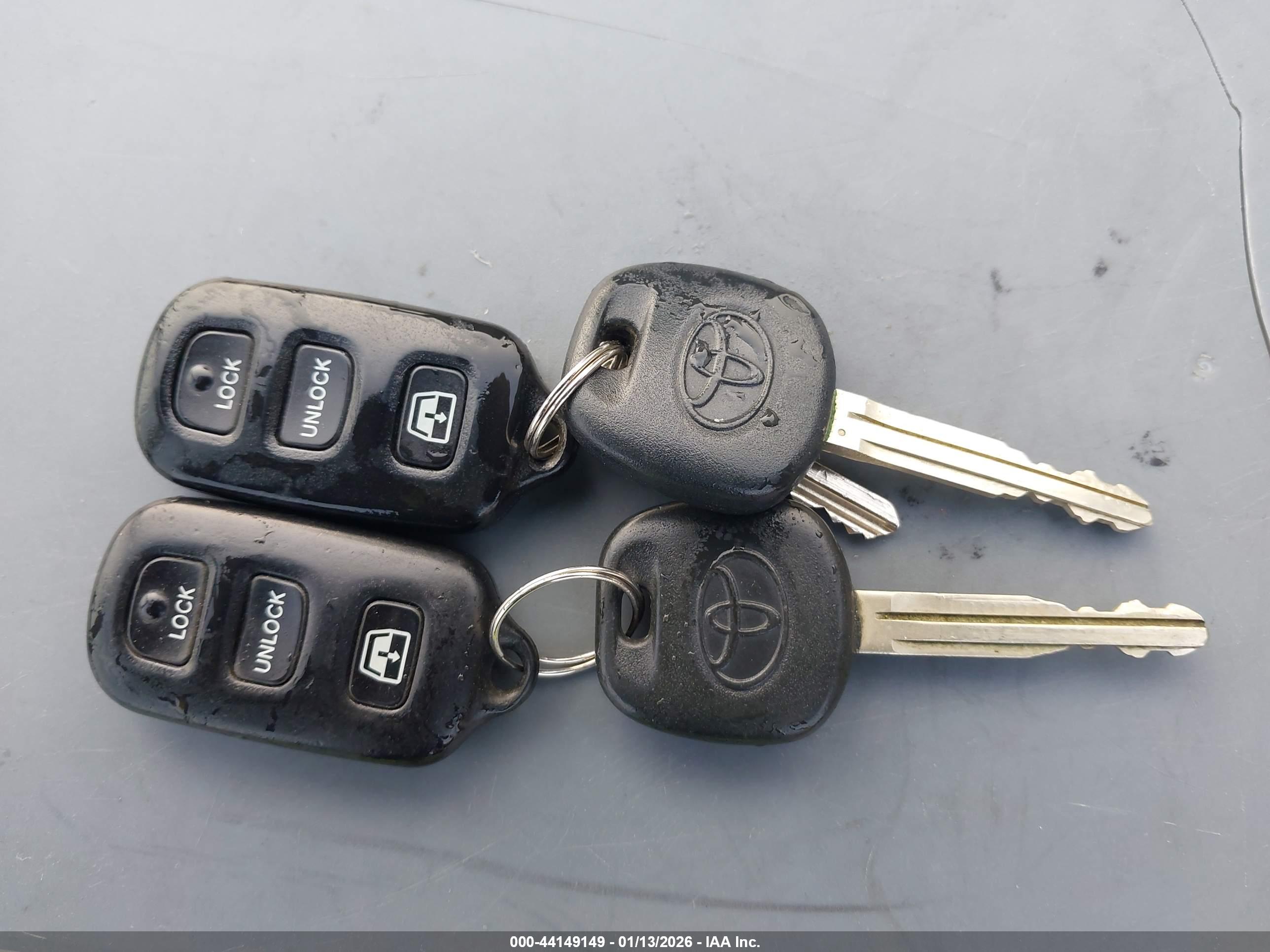 TOYOTA 4RUNNER image 11