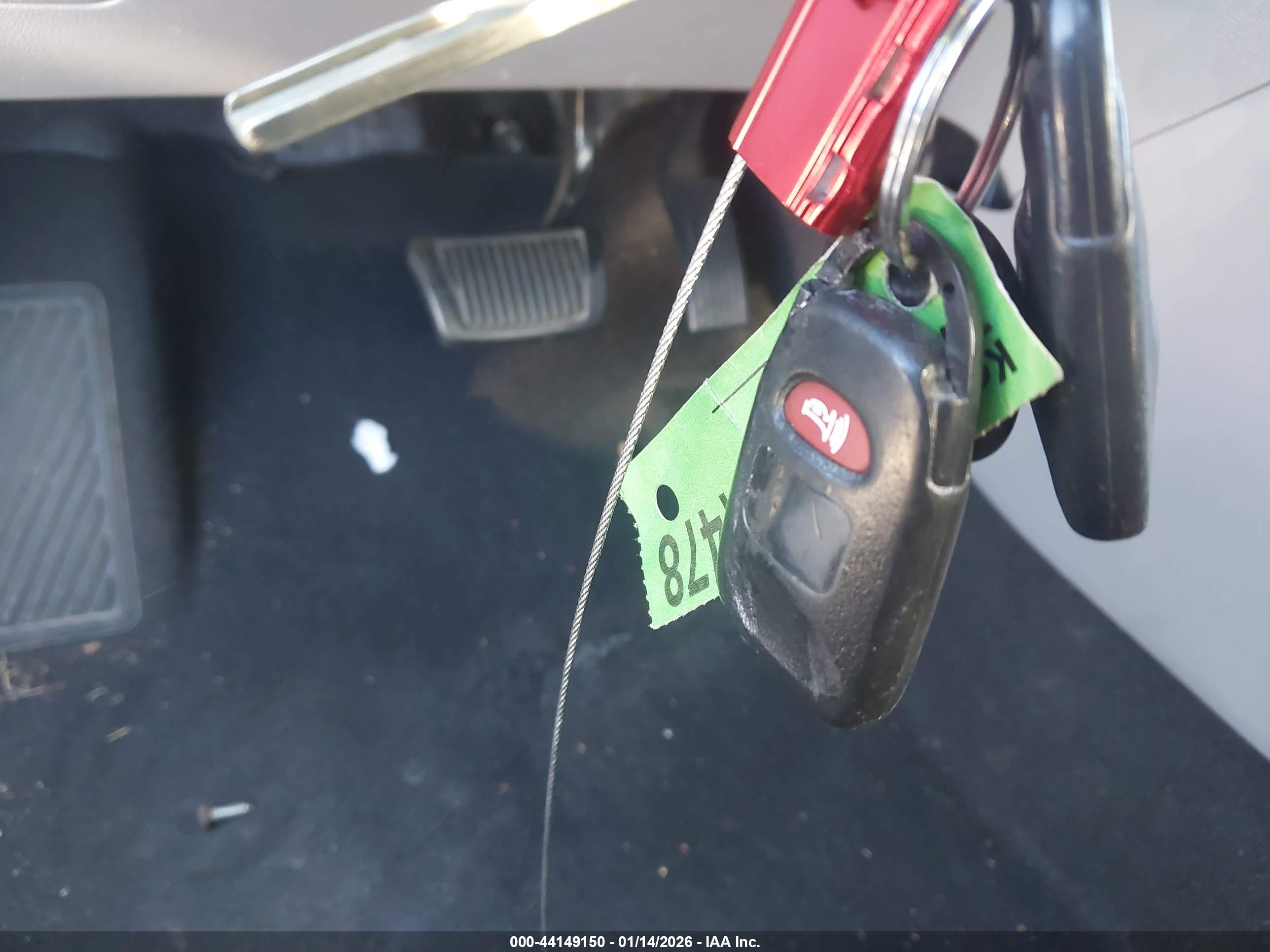 HYUNDAI ACCENT image 11