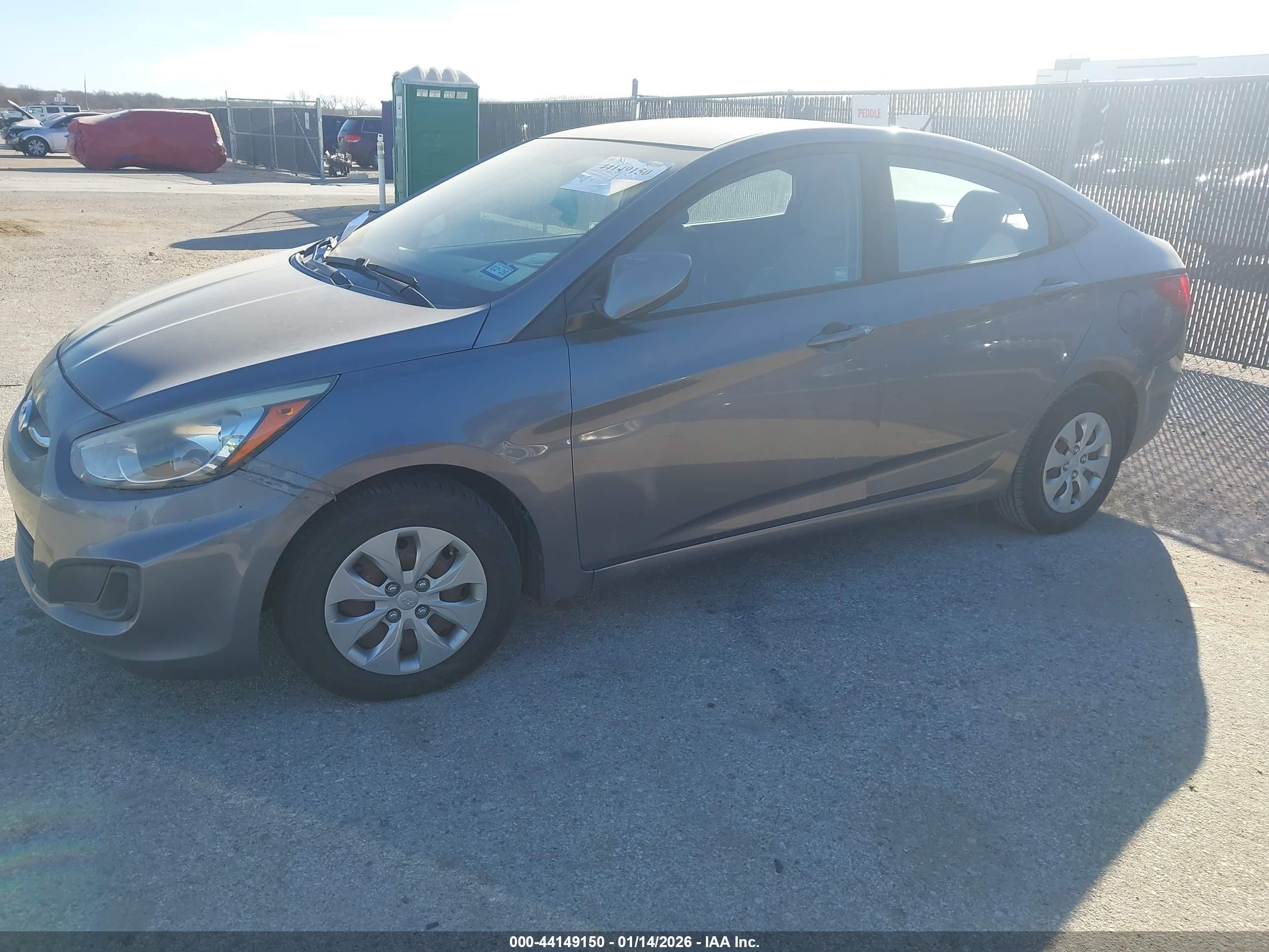 HYUNDAI ACCENT image 2