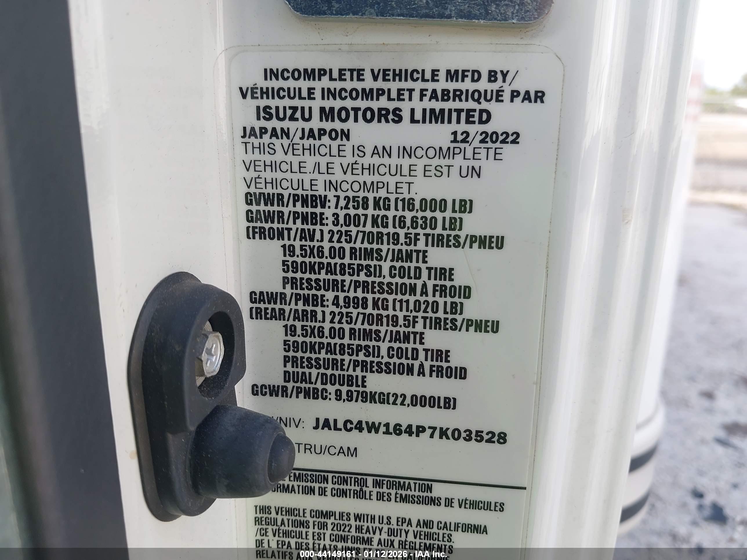 ISUZU NPR image 9