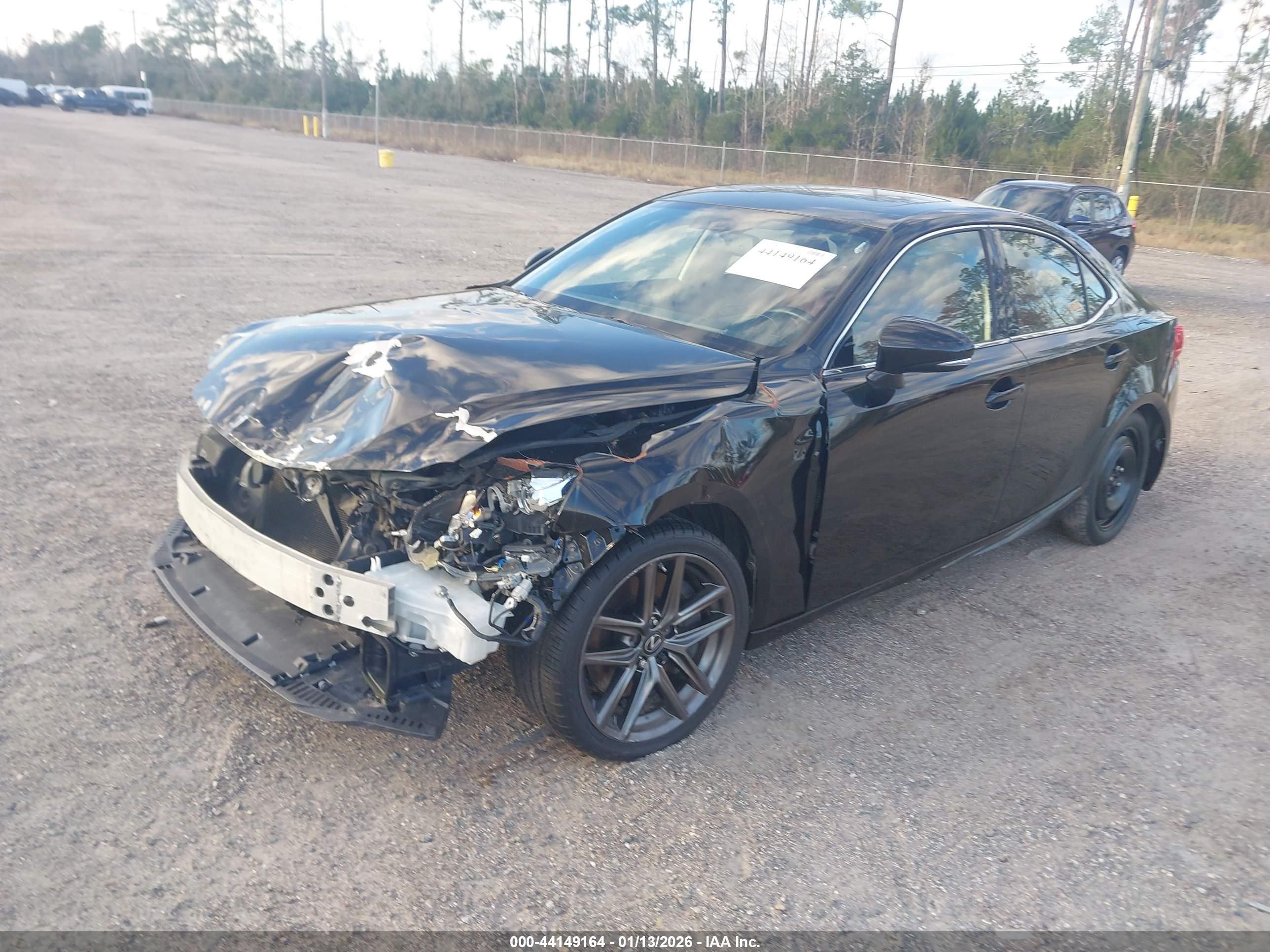 LEXUS IS image 2