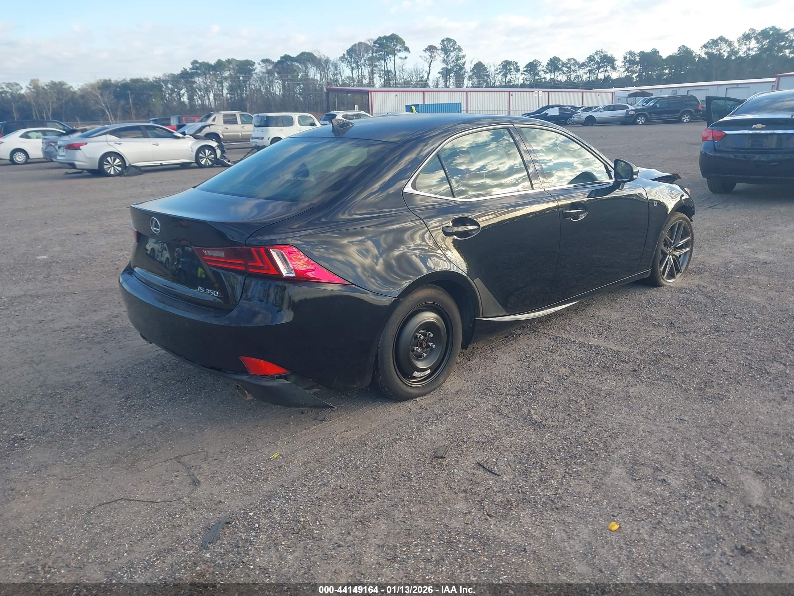 LEXUS IS image 4