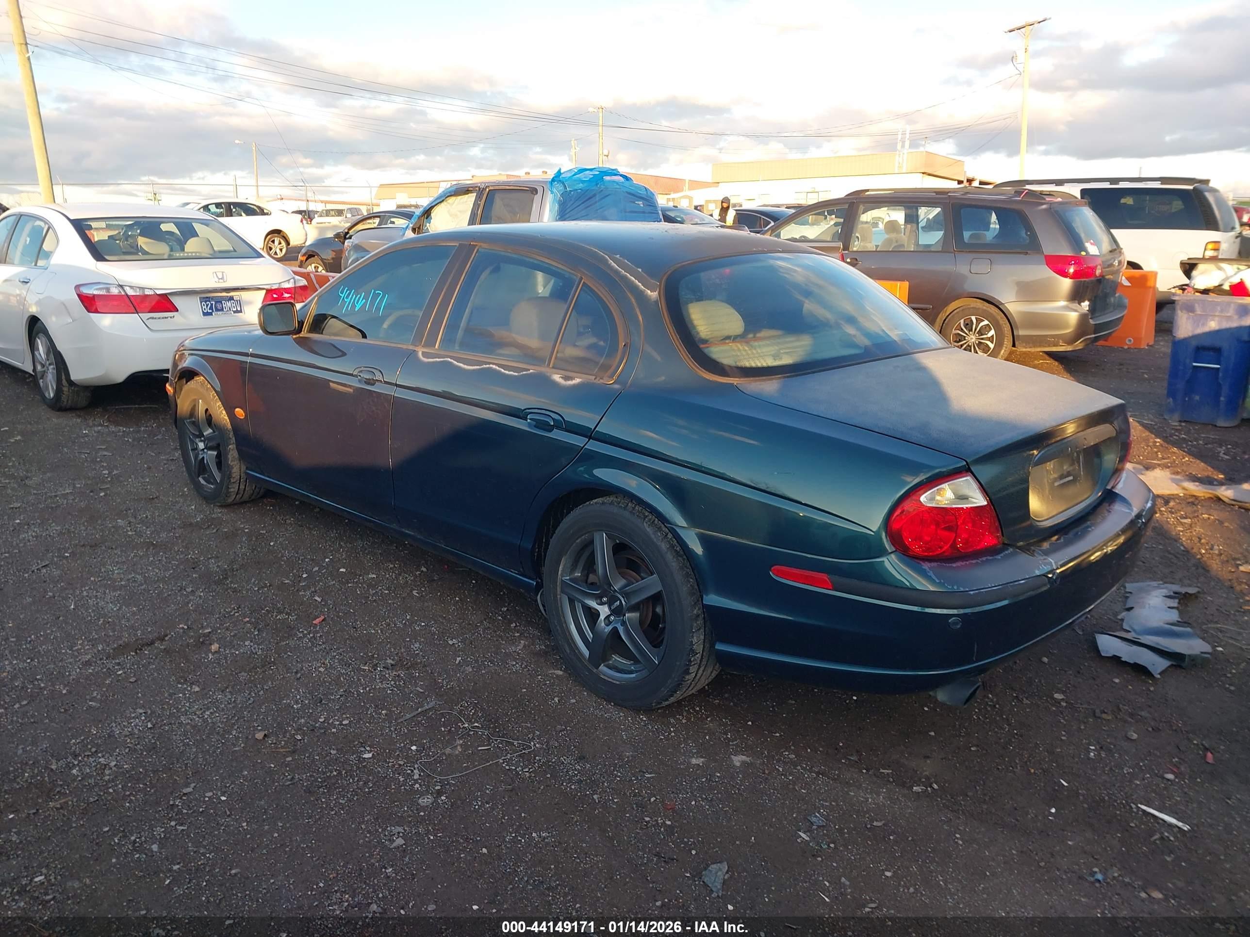 JAGUAR S-TYPE image 3