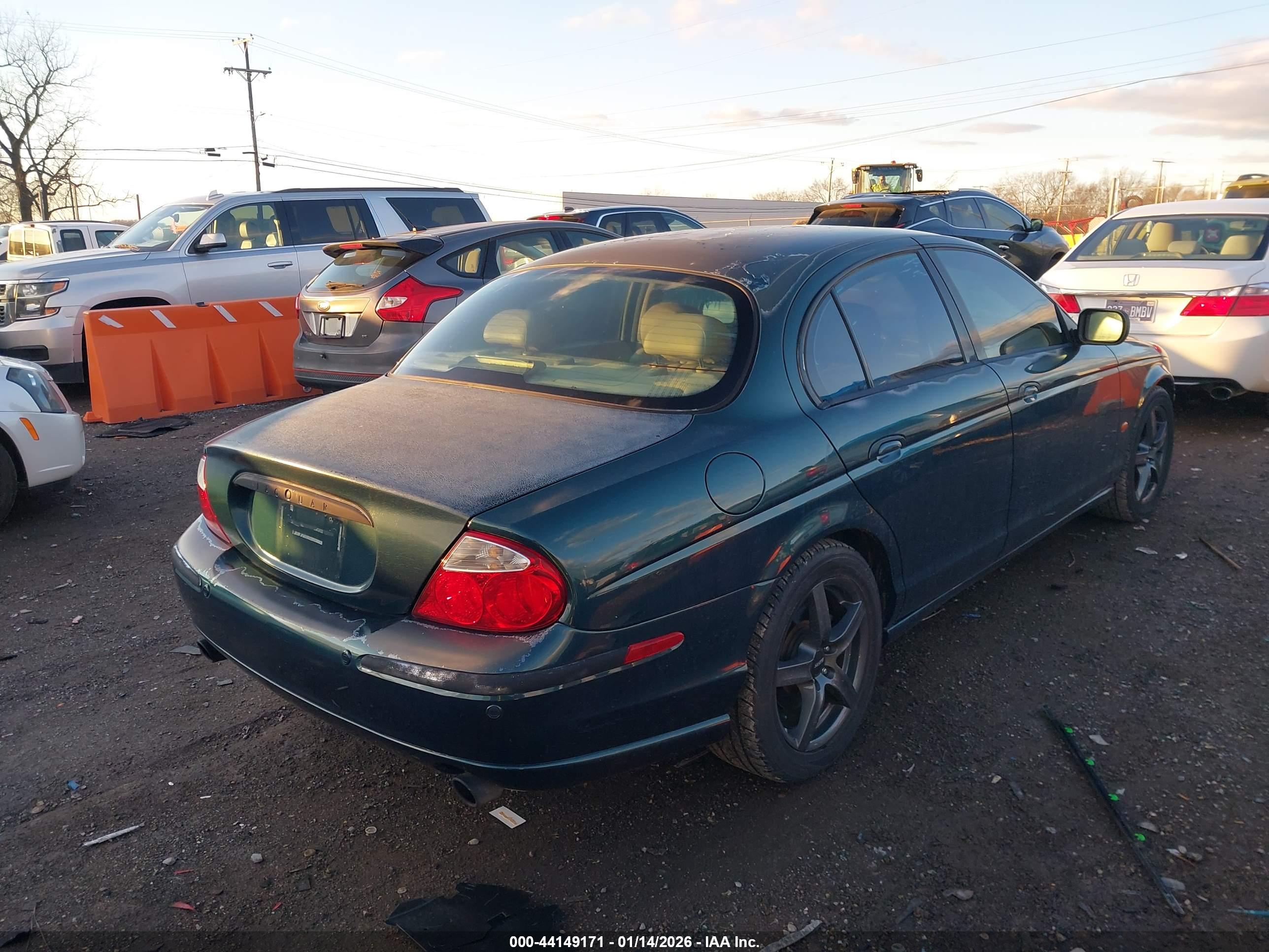 JAGUAR S-TYPE image 4